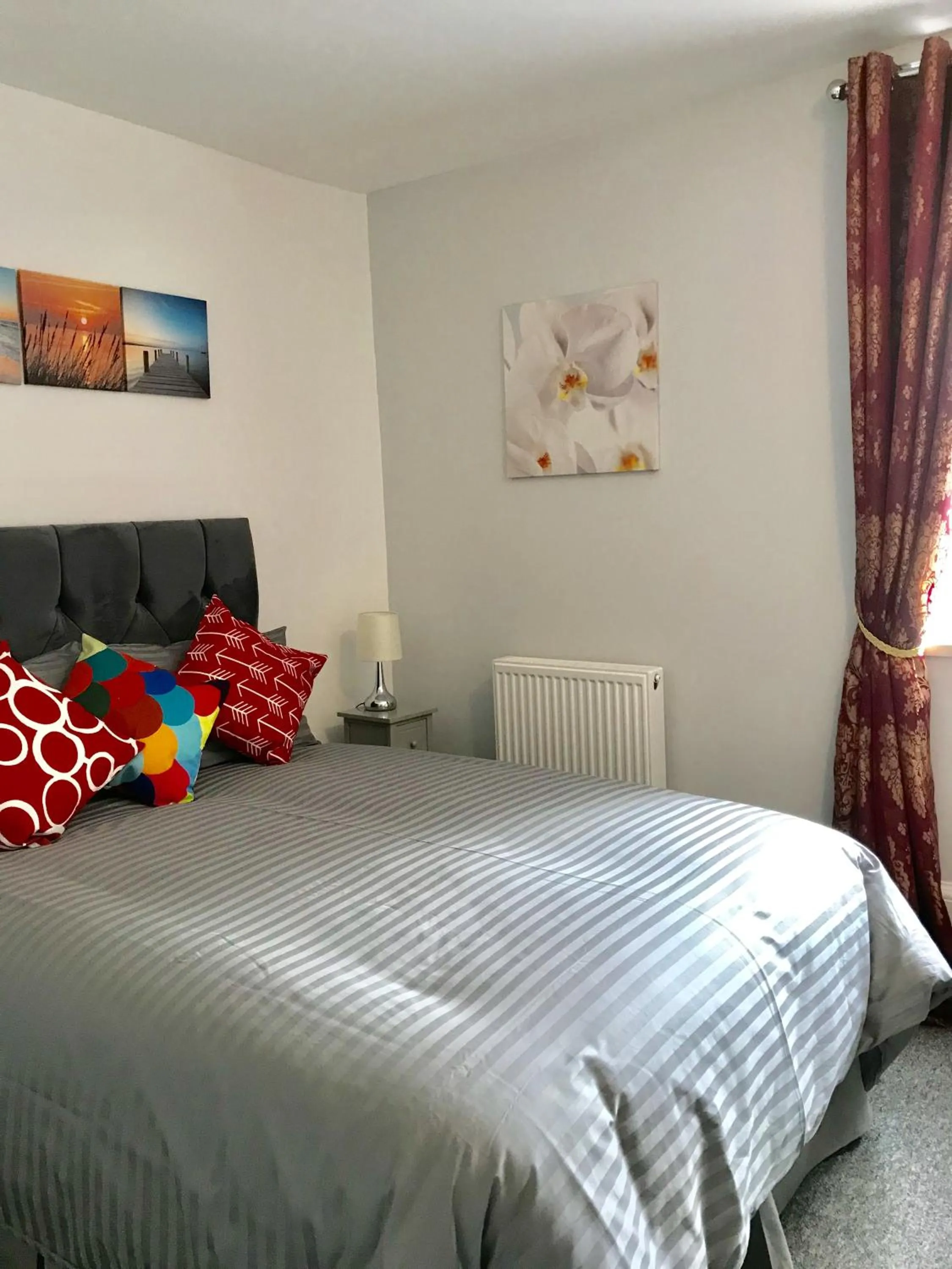 Bed in Sherwood Hotel