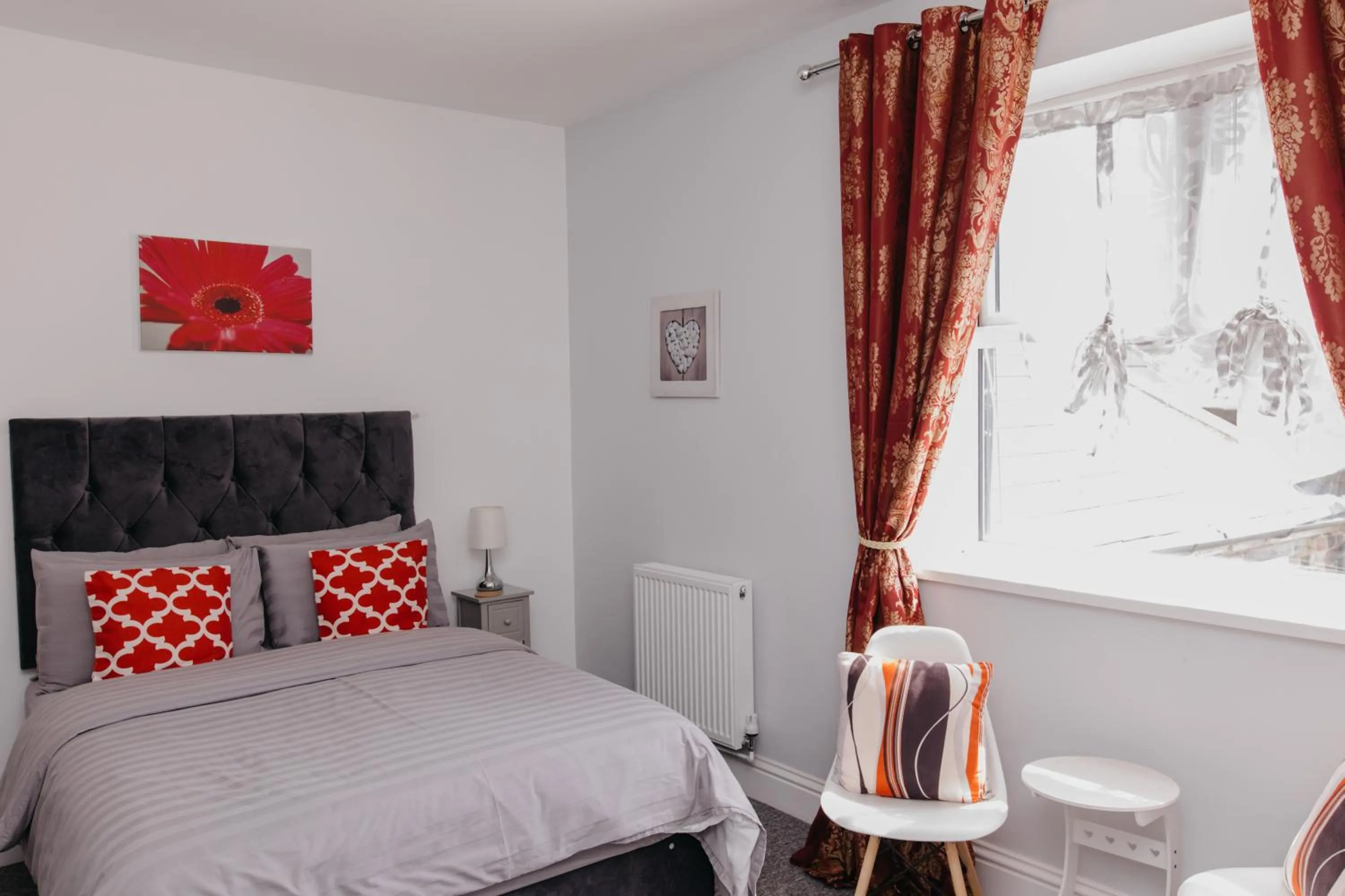 Bed in Sherwood Hotel