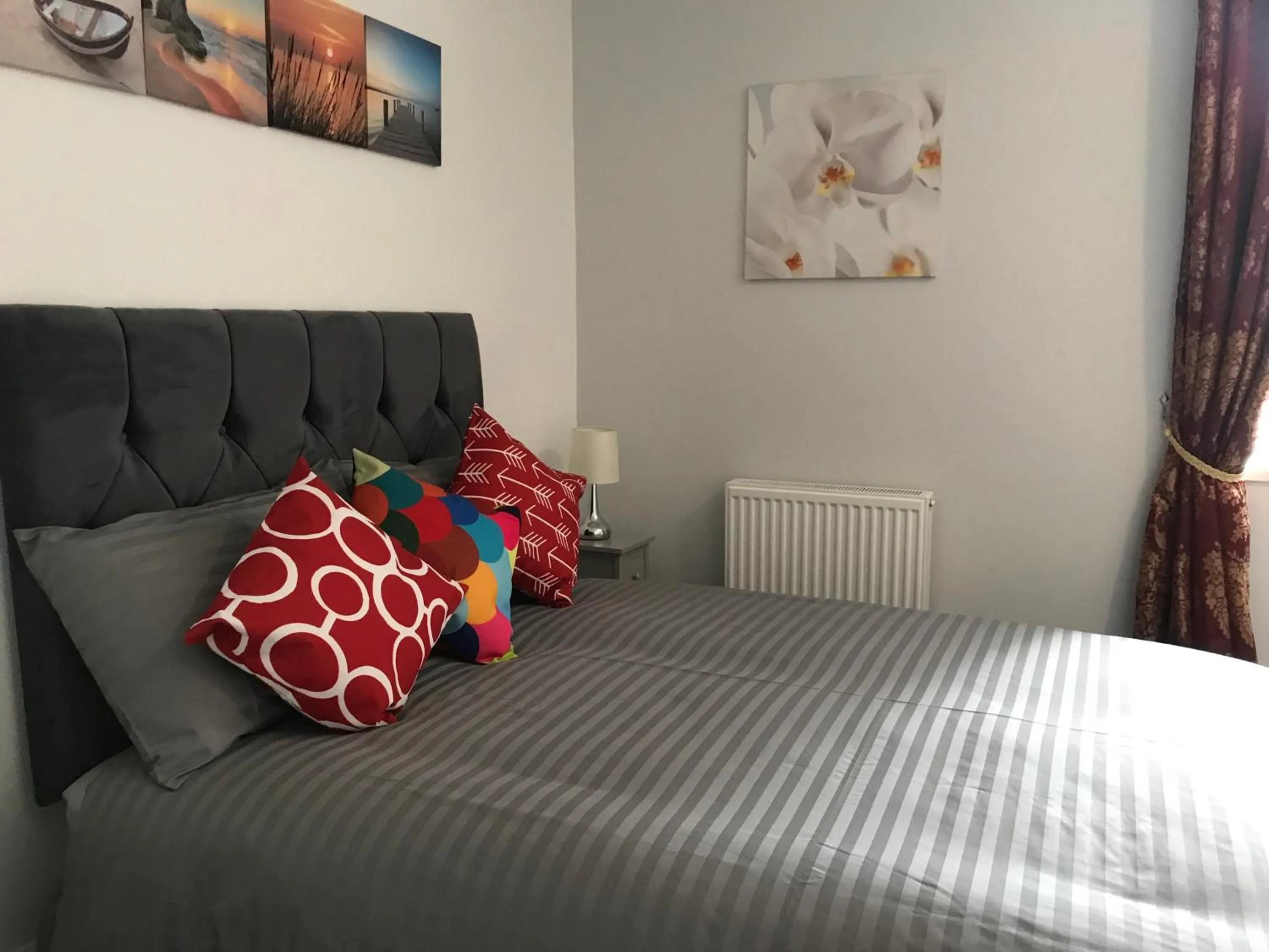 Bed in Sherwood Hotel