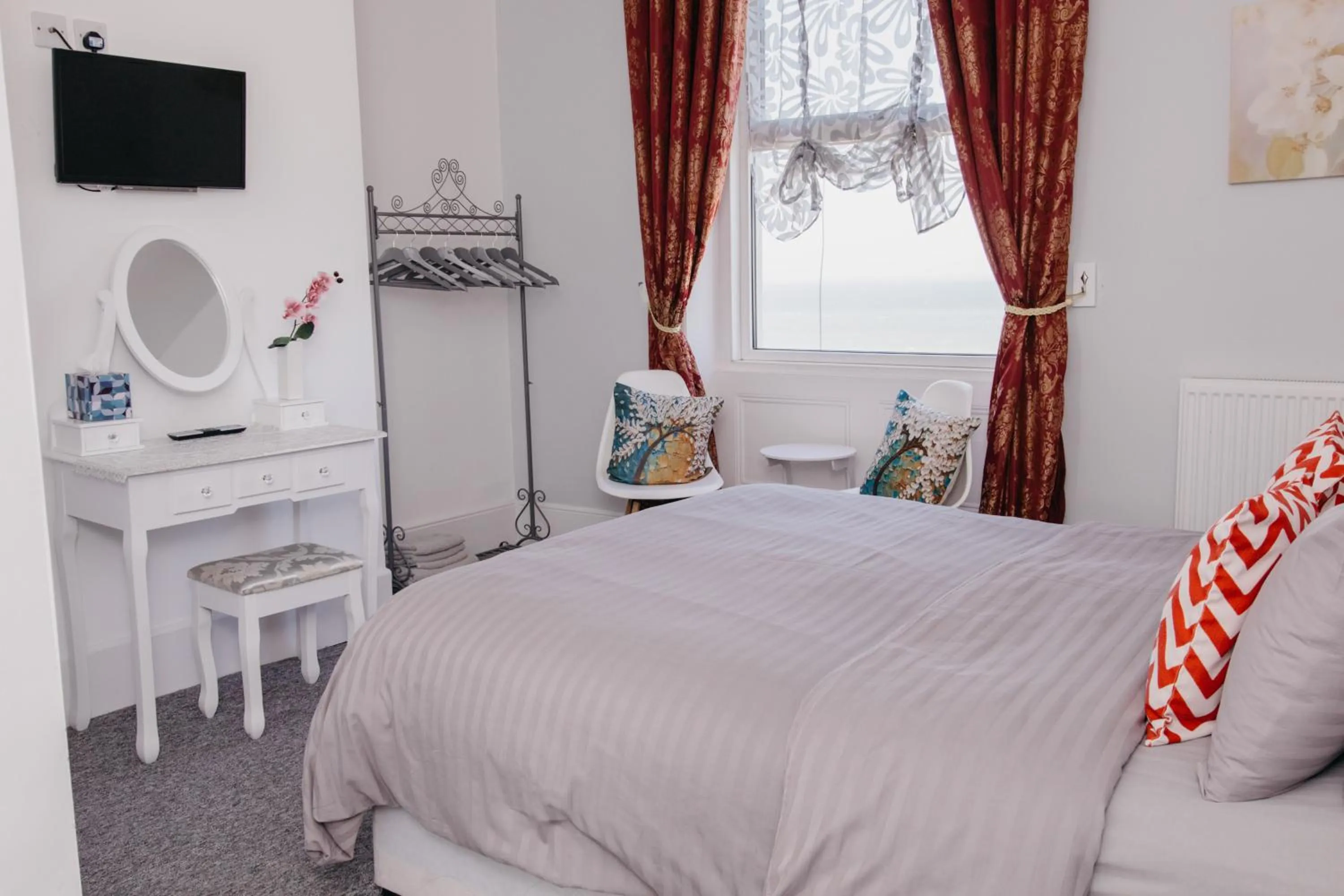 Bed in Sherwood Hotel