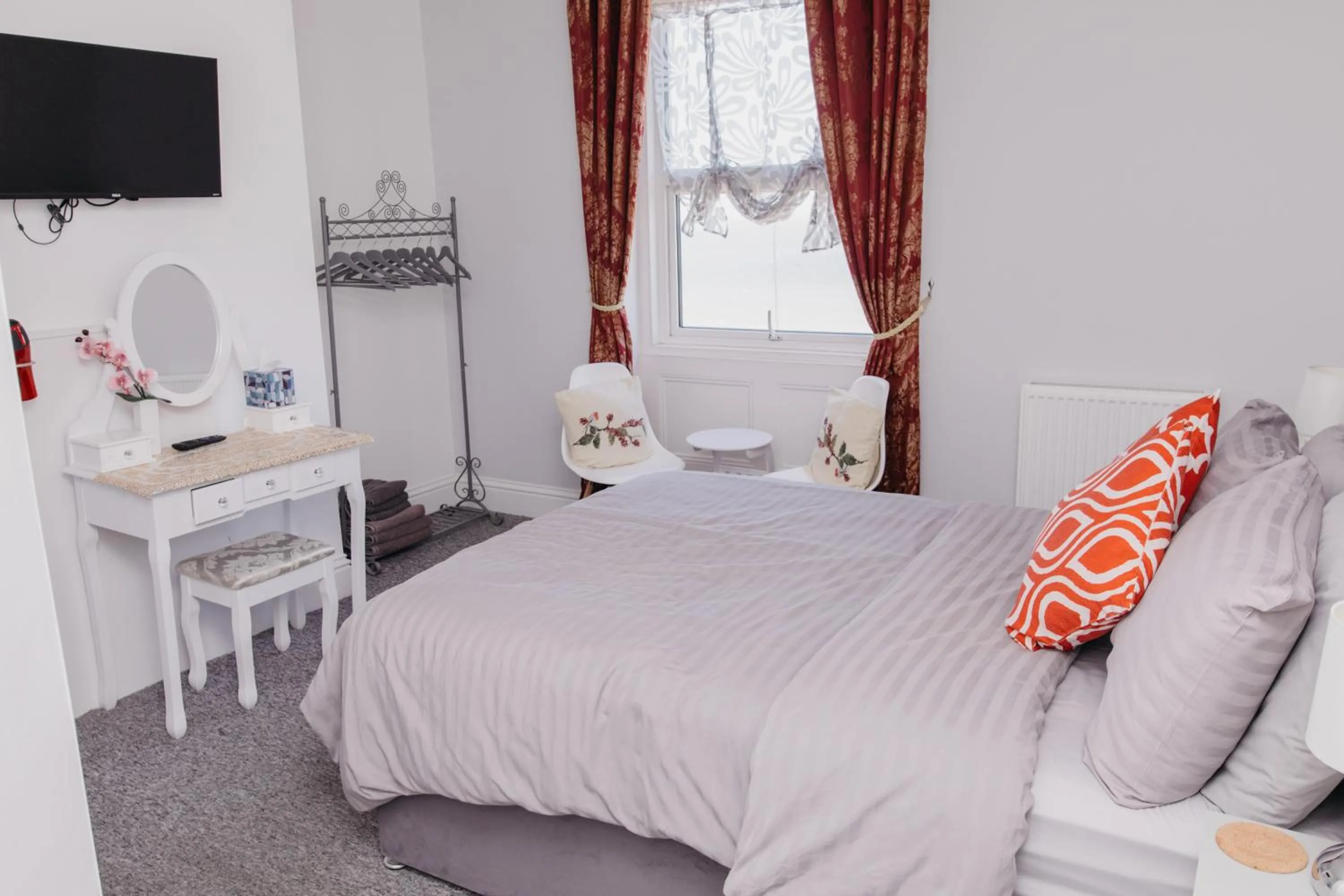 Bed in Sherwood Hotel