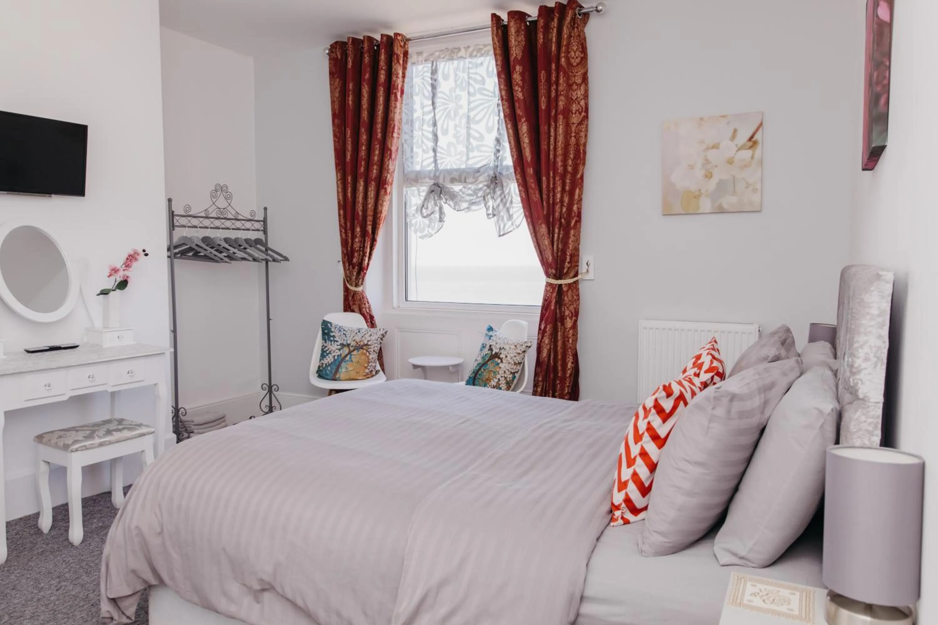 Bed in Sherwood Hotel