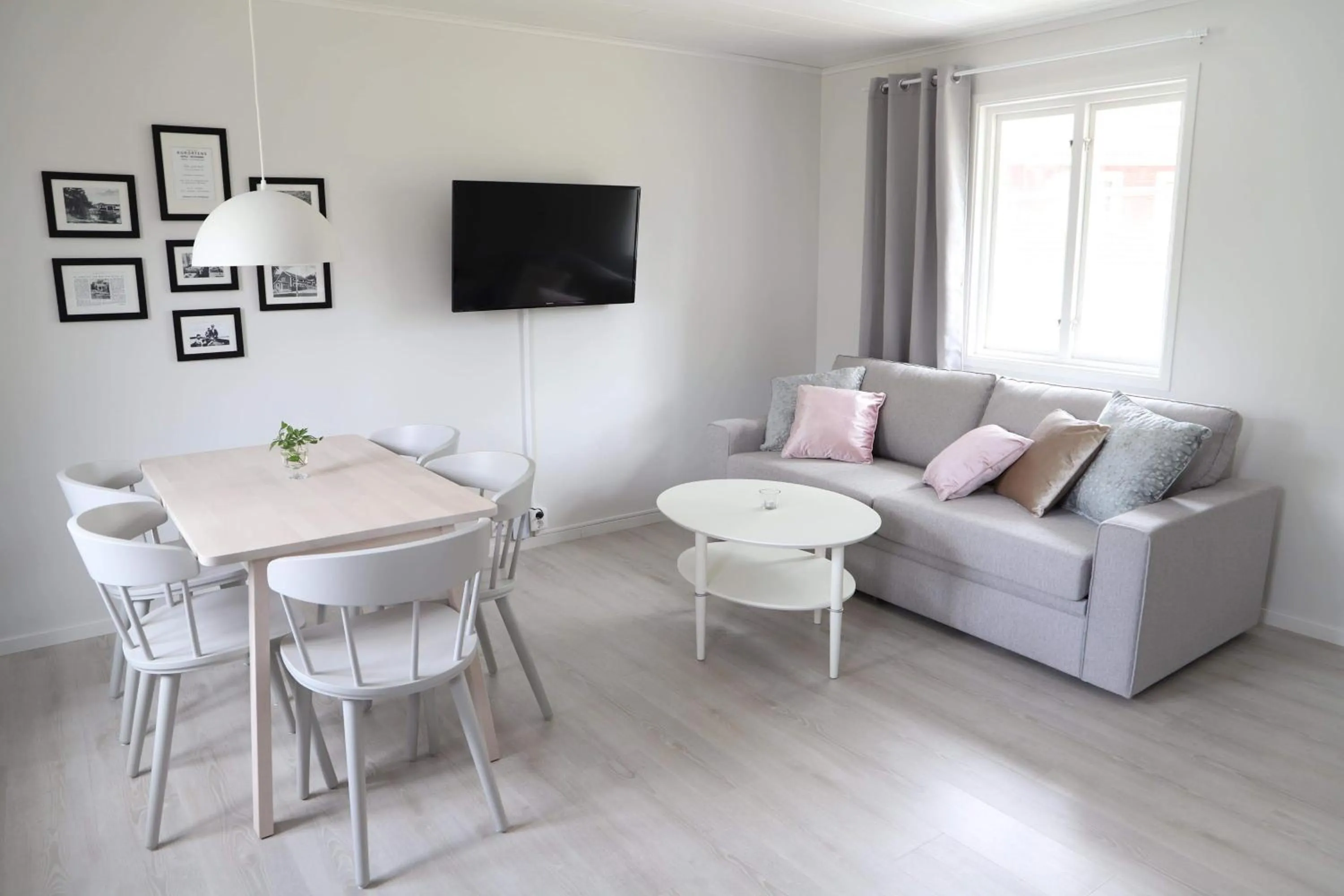 Communal lounge/ TV room in Tingsryd Resort