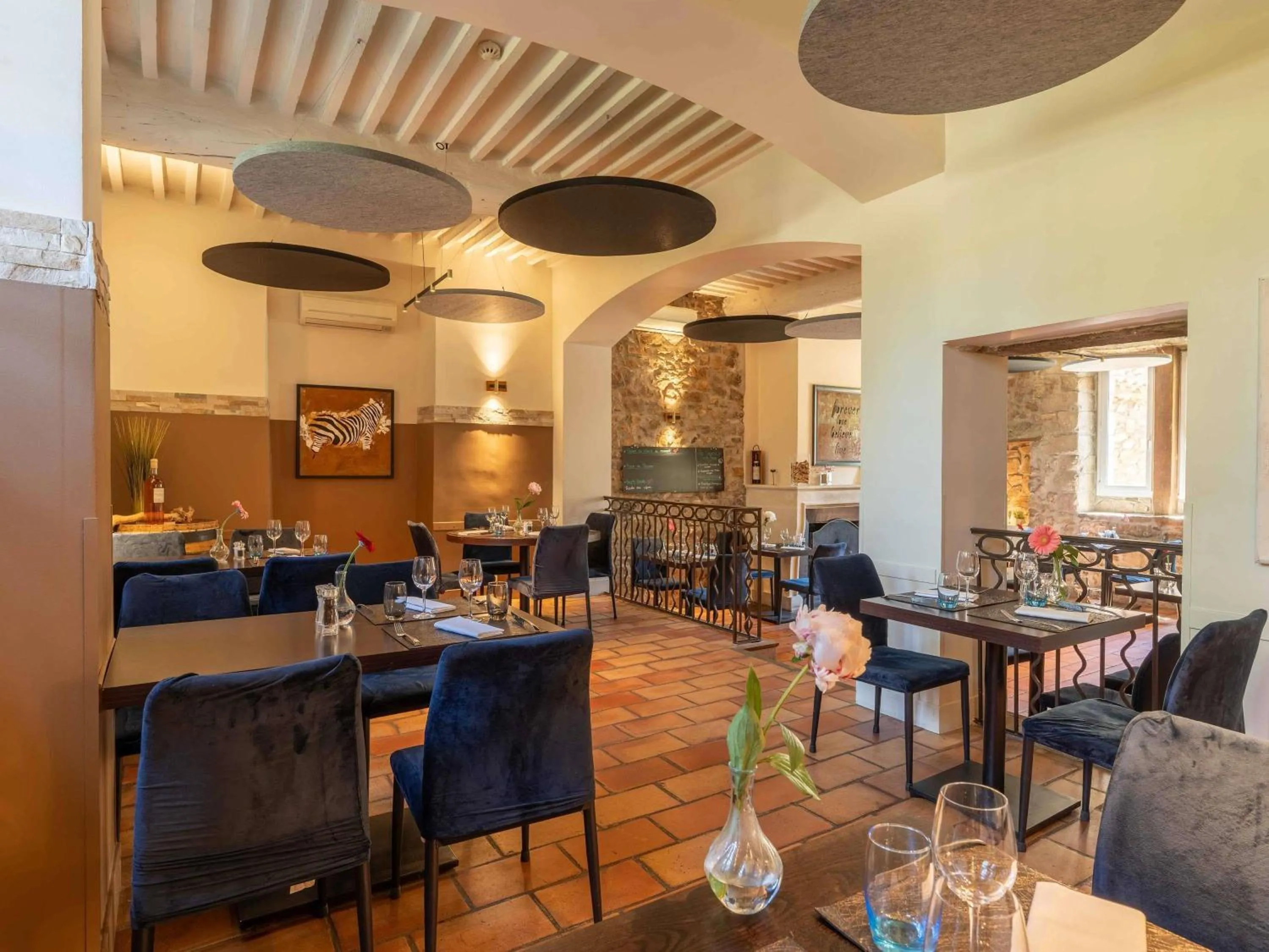 Property building in Mercure Aix-En-Provence Sainte-Victoire