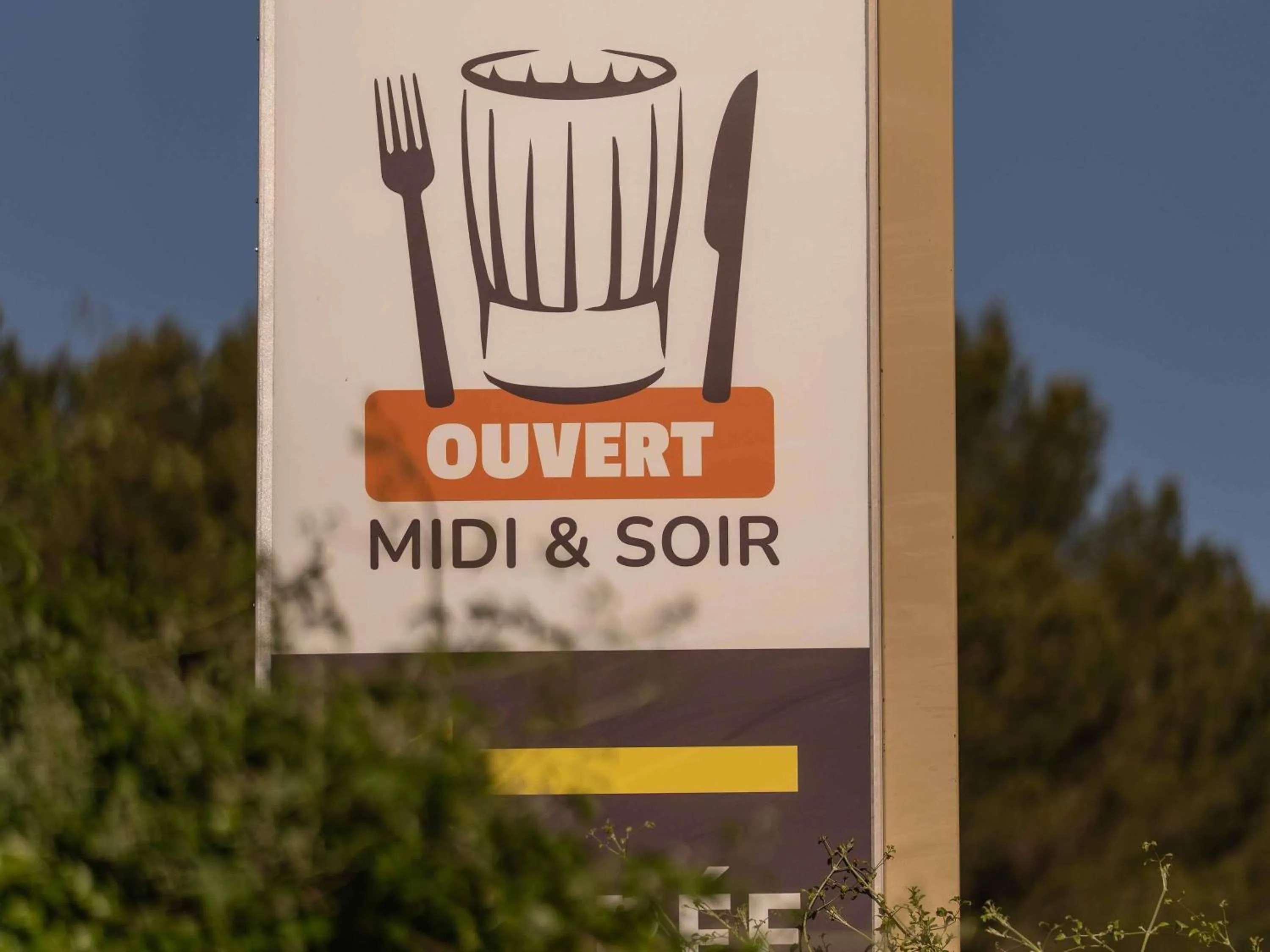 Restaurant/places to eat in Mercure Aix-En-Provence Sainte-Victoire