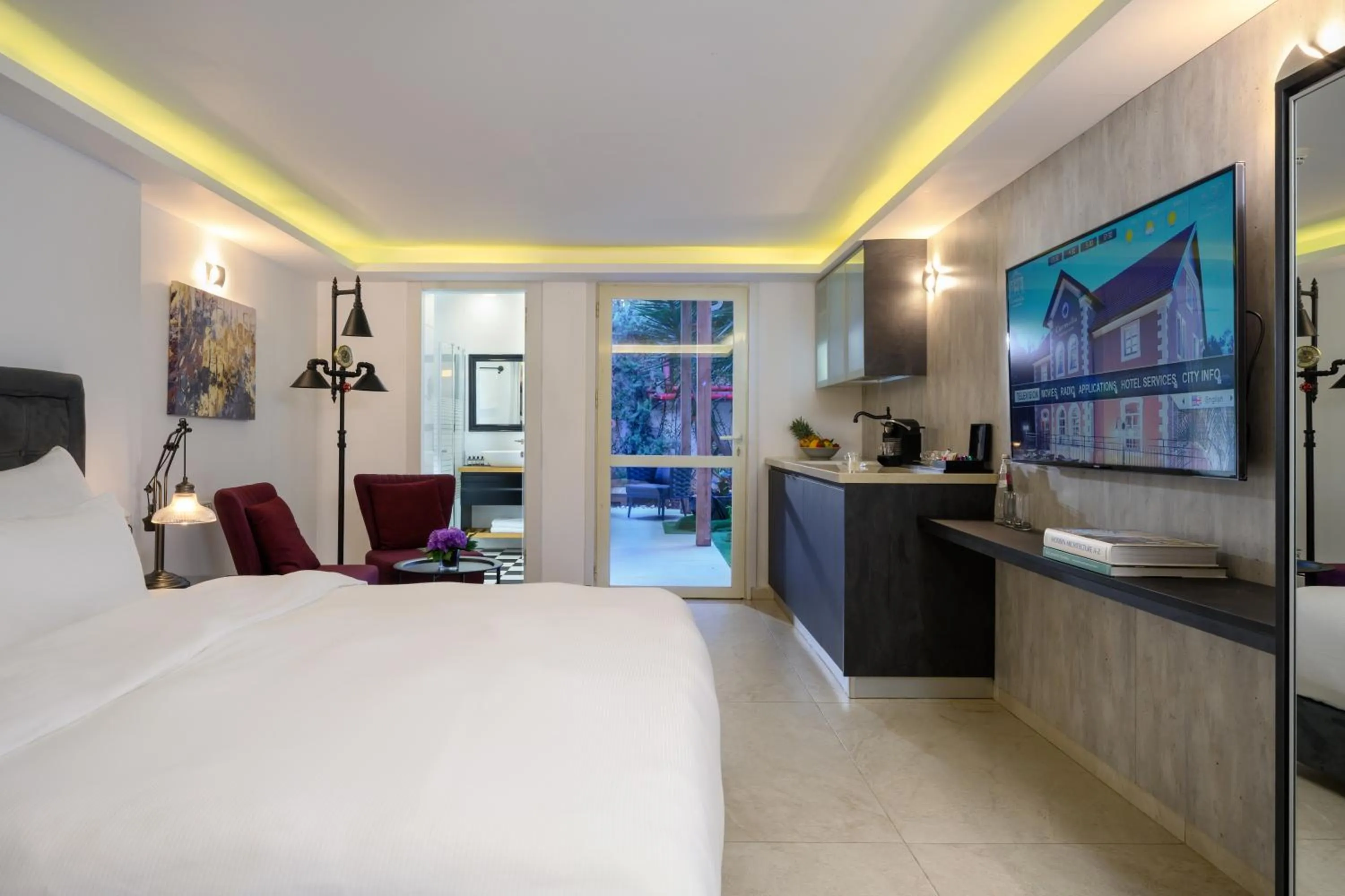 Private Garden Room with Jacuzzi - single occupancy in Carmella Boutique Hotel