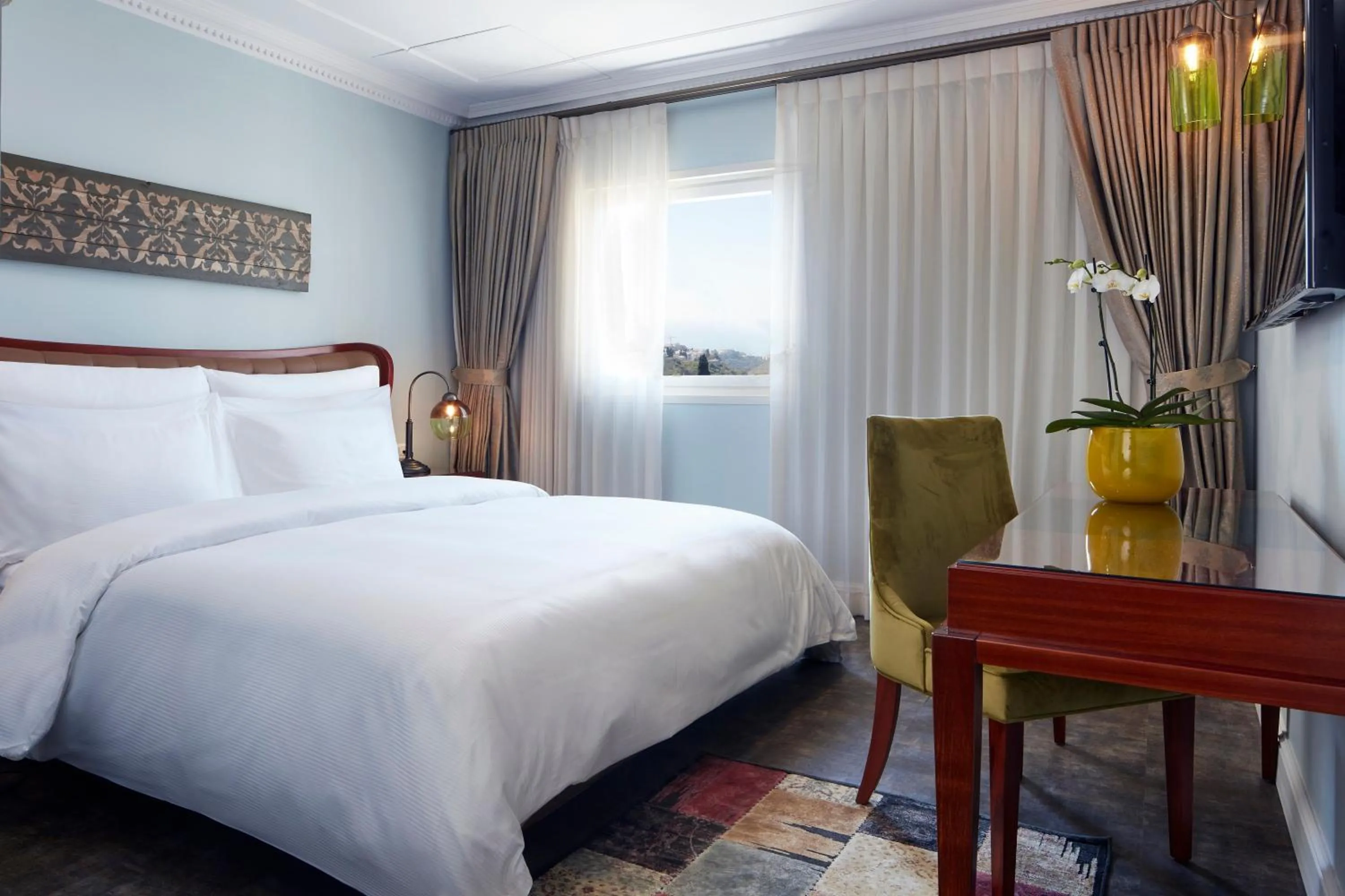 Photo of the whole room, Bed in Carmella Boutique Hotel