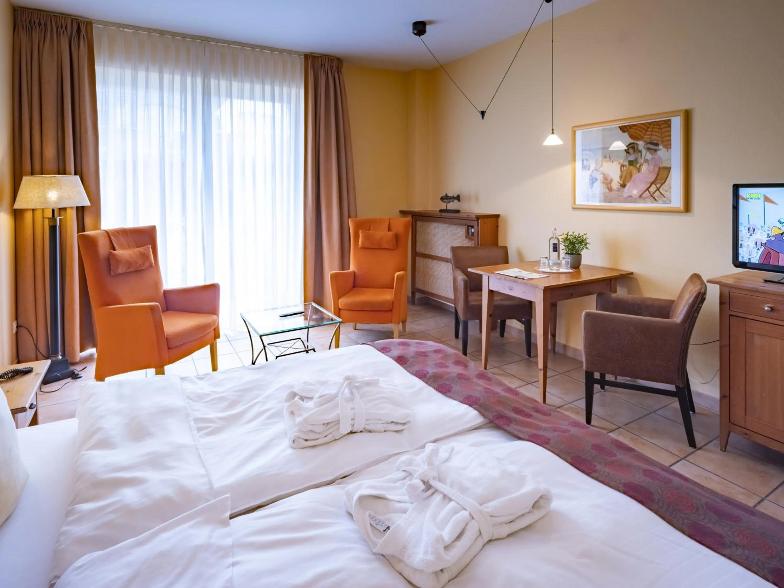 Photo of the whole room, Bed in Hotel Hüttmann