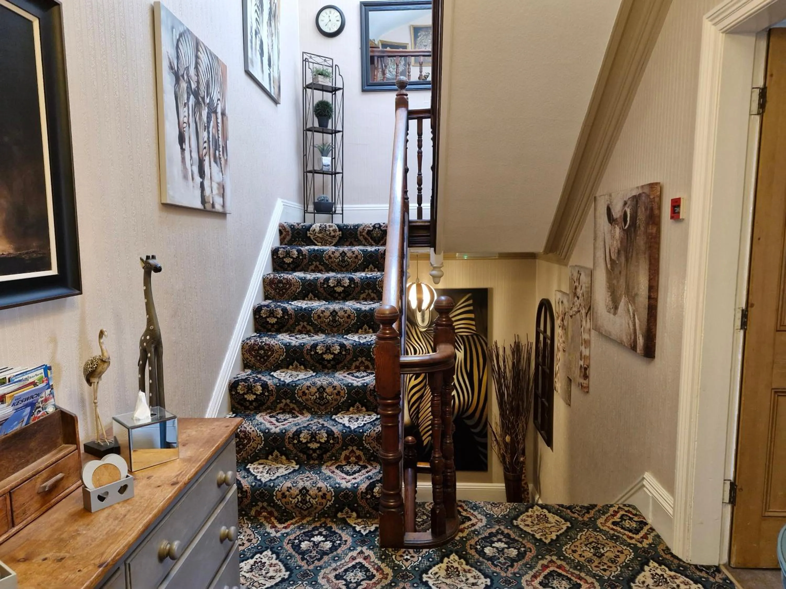 Property building in Warwick Lodge