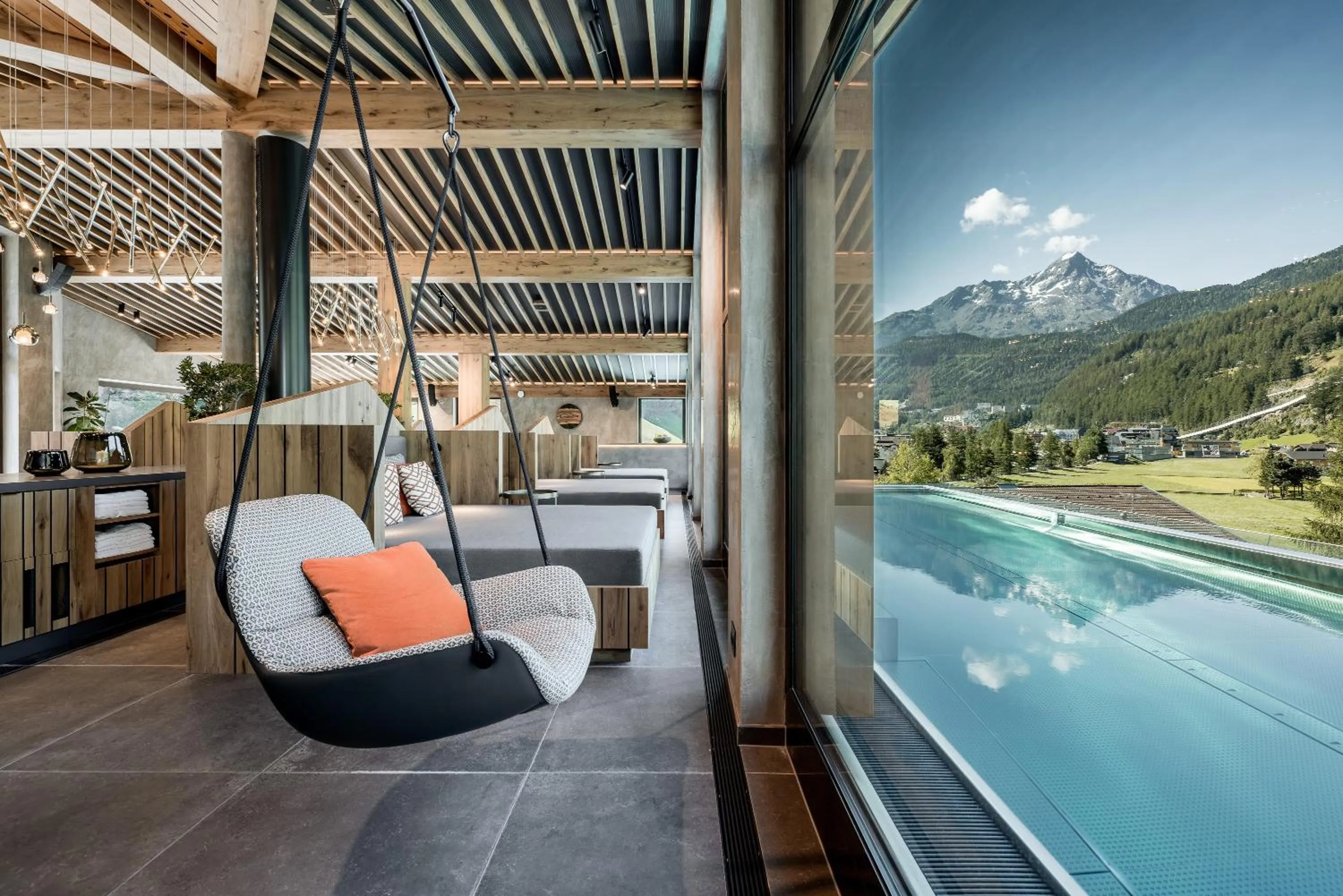 Swimming pool in Das Central – Alpine . Luxury . Life
