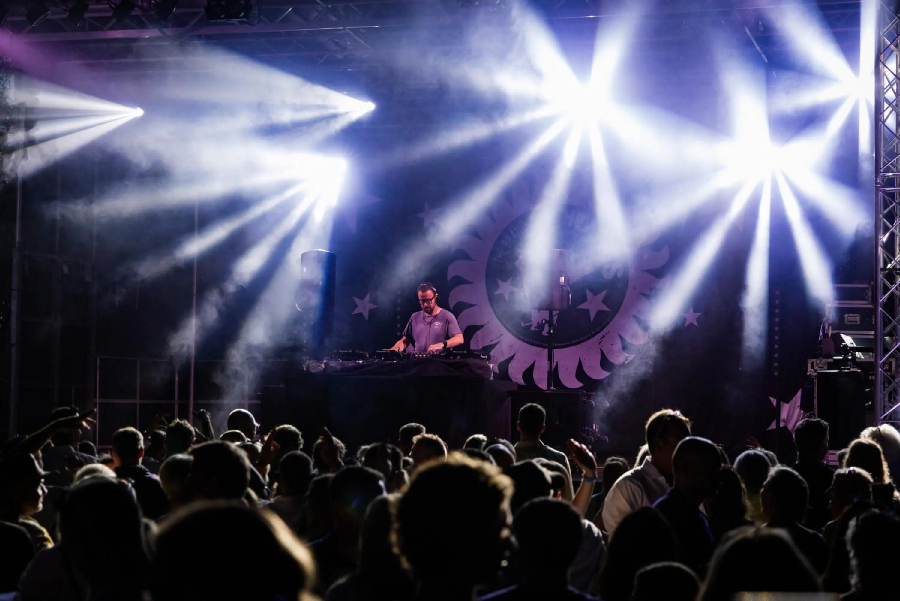 Evening entertainment in Lympstone Manor Hotel Restaurant & Vineyard - Relais & Chateaux