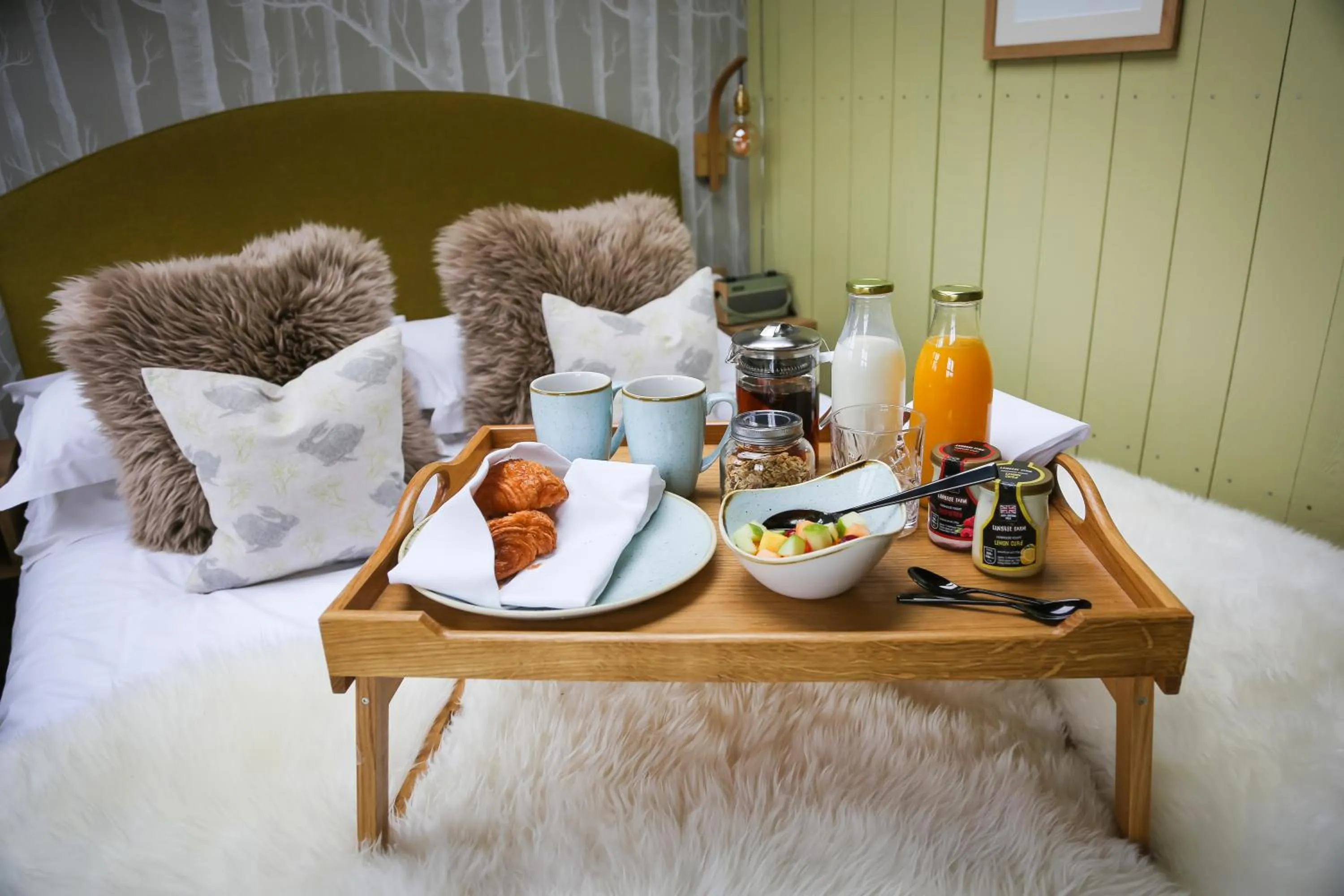 Food and drinks in Lympstone Manor Hotel Restaurant & Vineyard - Relais & Chateaux