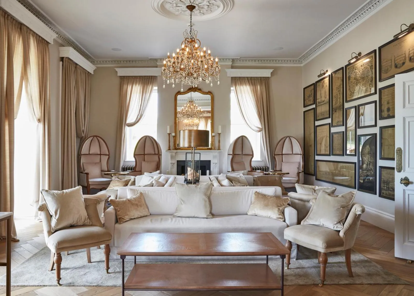 Communal lounge/ TV room in Lympstone Manor Hotel Restaurant & Vineyard - Relais & Chateaux