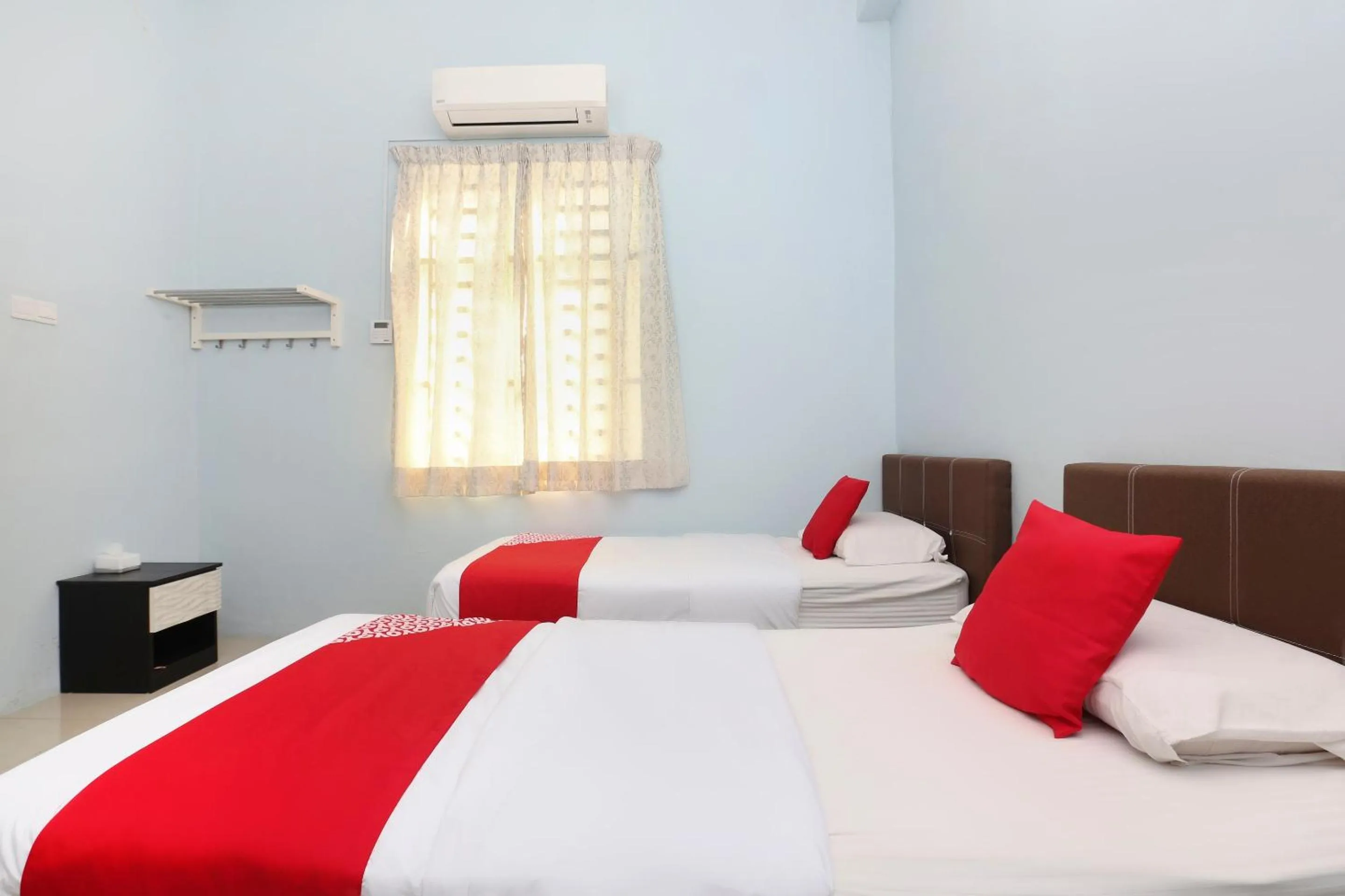 Bedroom, Bed in Hotel O Come Inn Premium