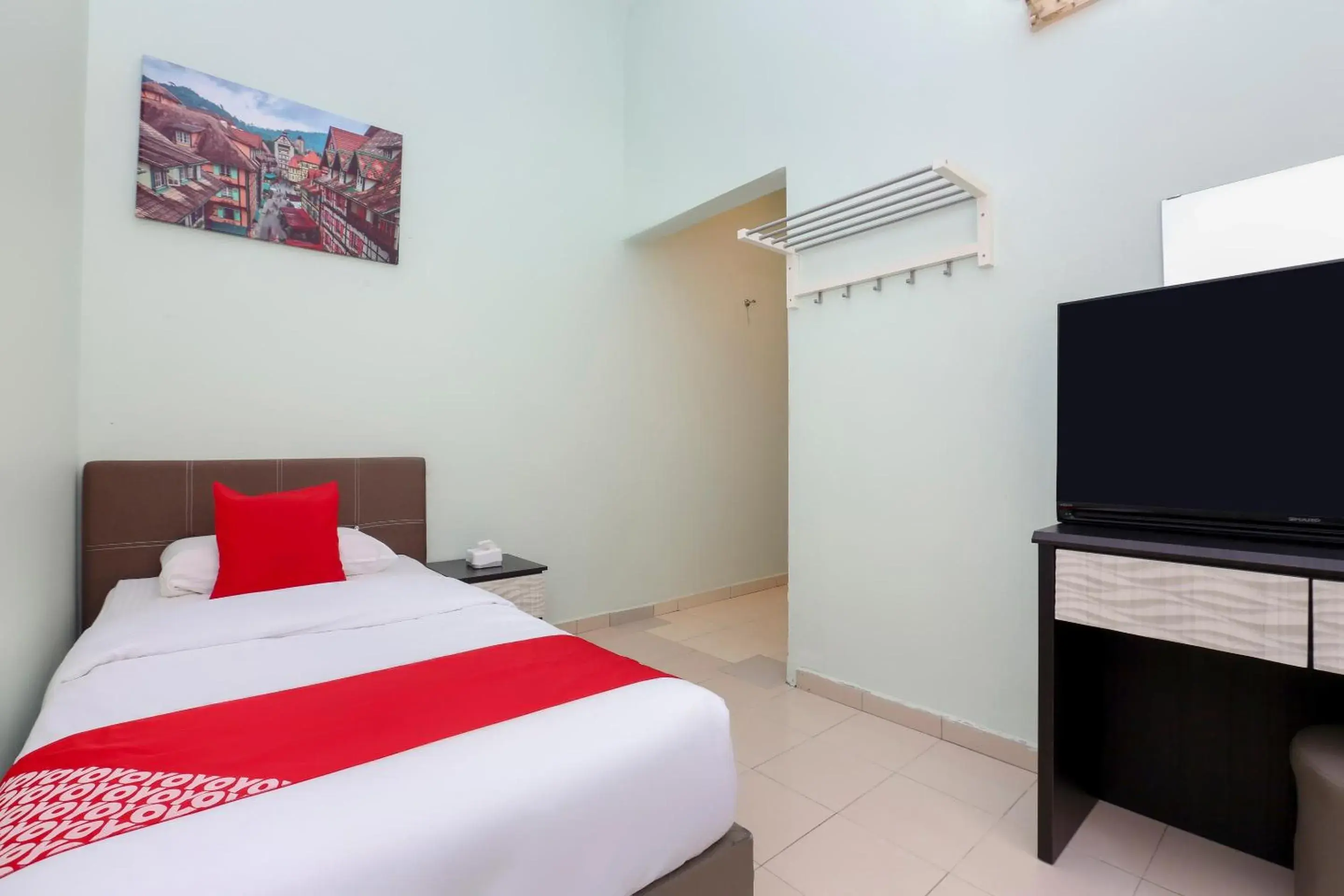 Deluxe Single Room - single occupancy in Hotel O Come Inn Premium Deluxe Single Room - single occupancy in Hotel O Come Inn Premium