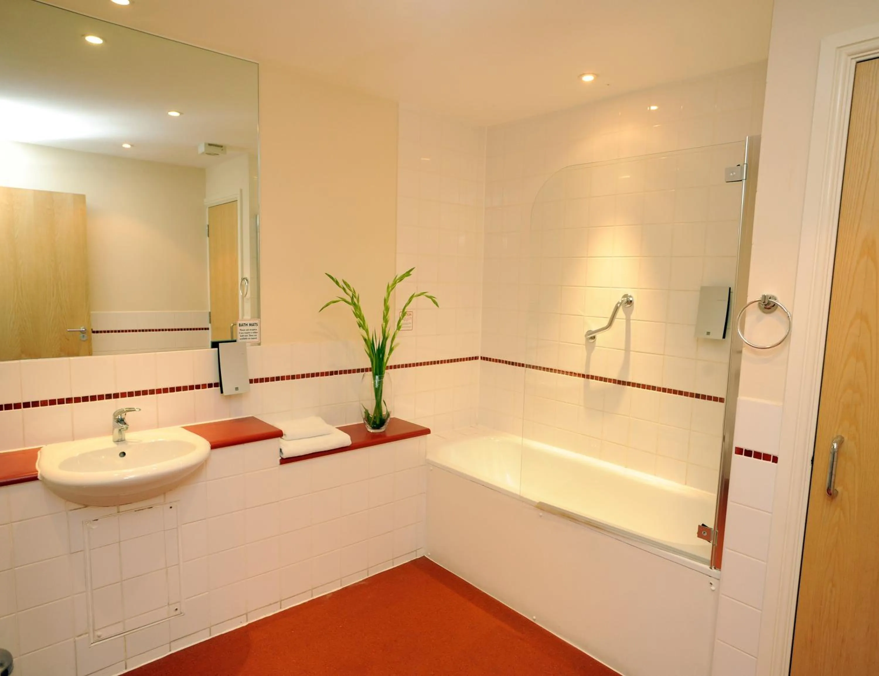 Bathroom in PREMIER SUITES Bristol Redcliffe