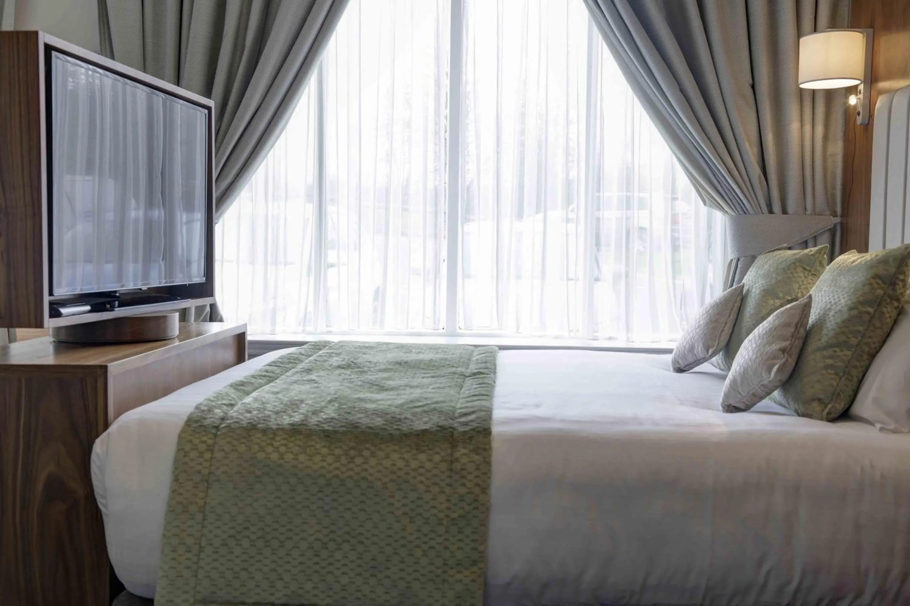 Bedroom, Bed in The Croft Hotel