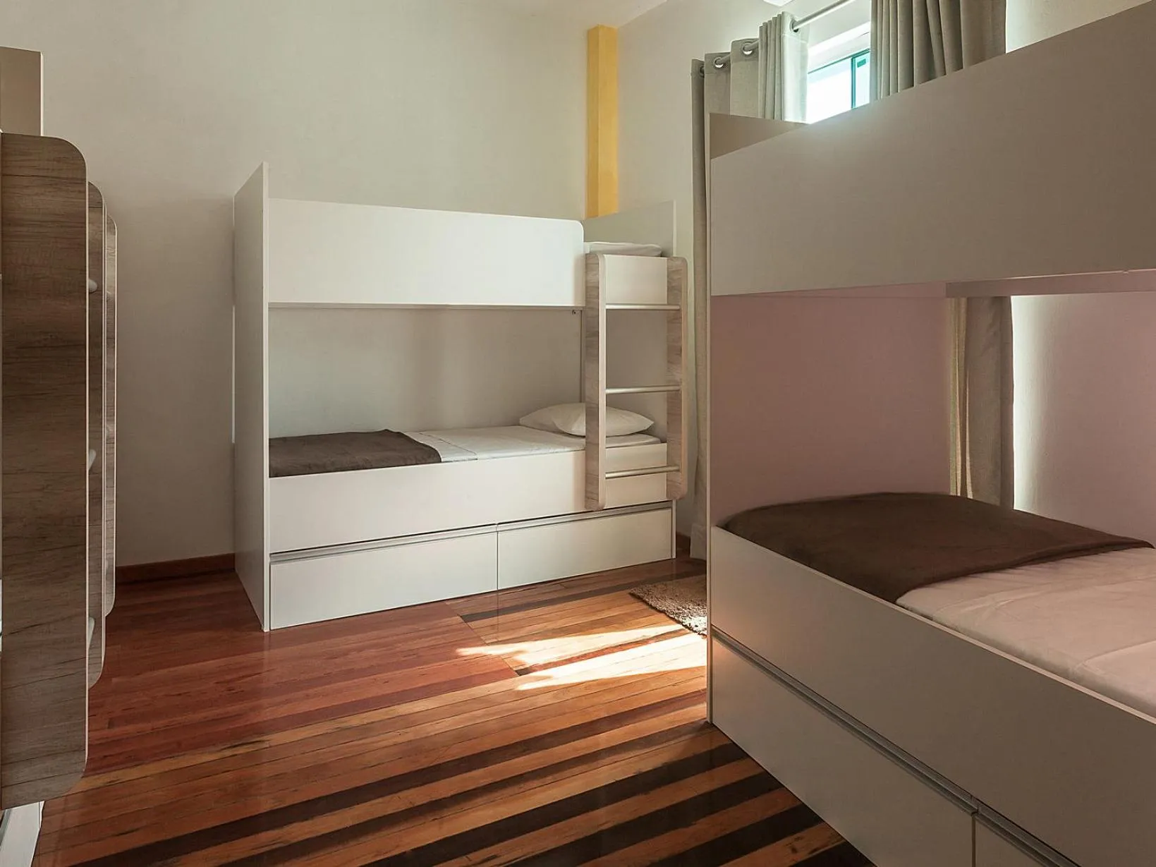 Balcony/Terrace, Bed in The Bridge Hostel Florianópolis