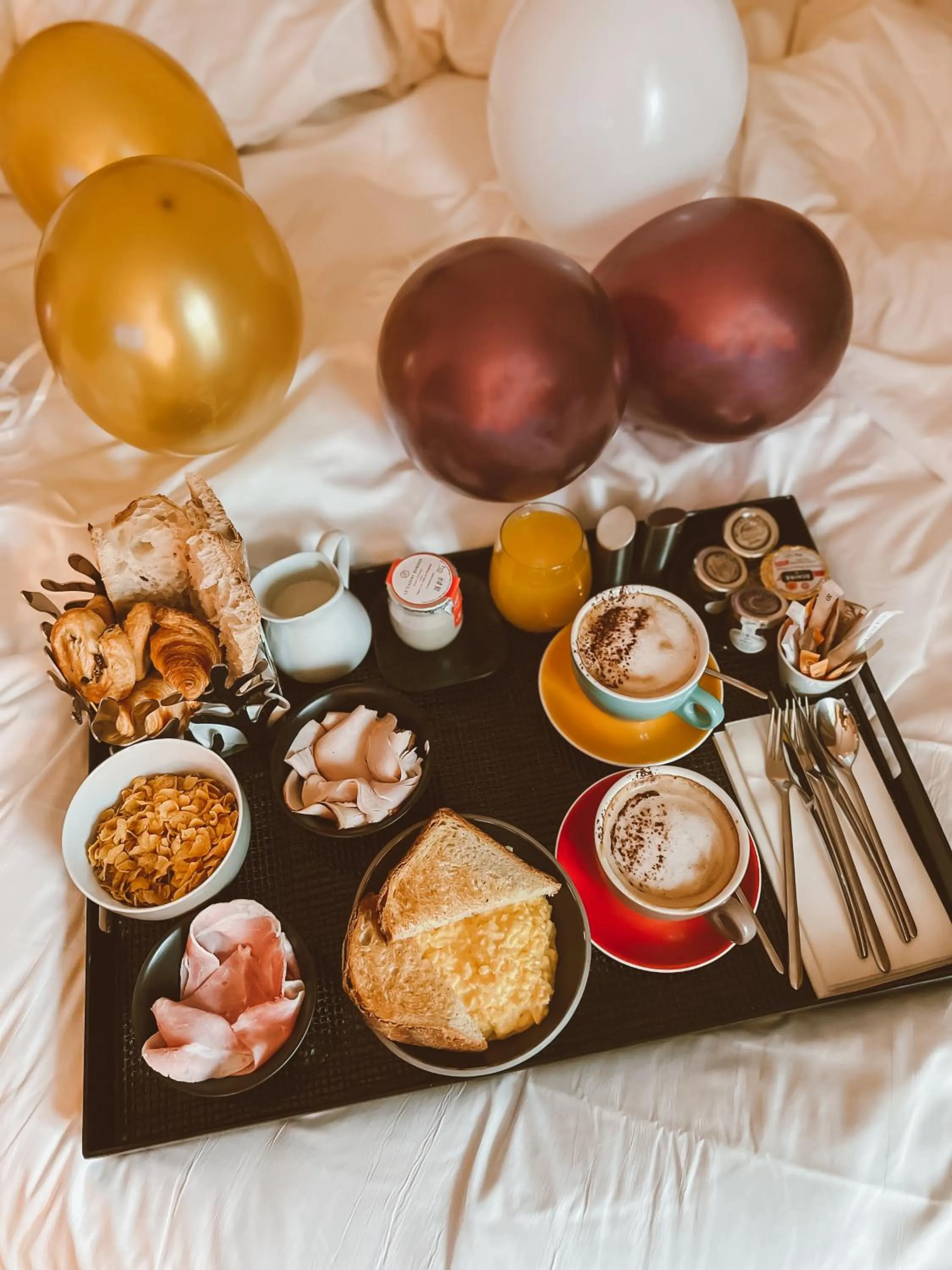 Breakfast in Hotel Marignan Champs-Elysées