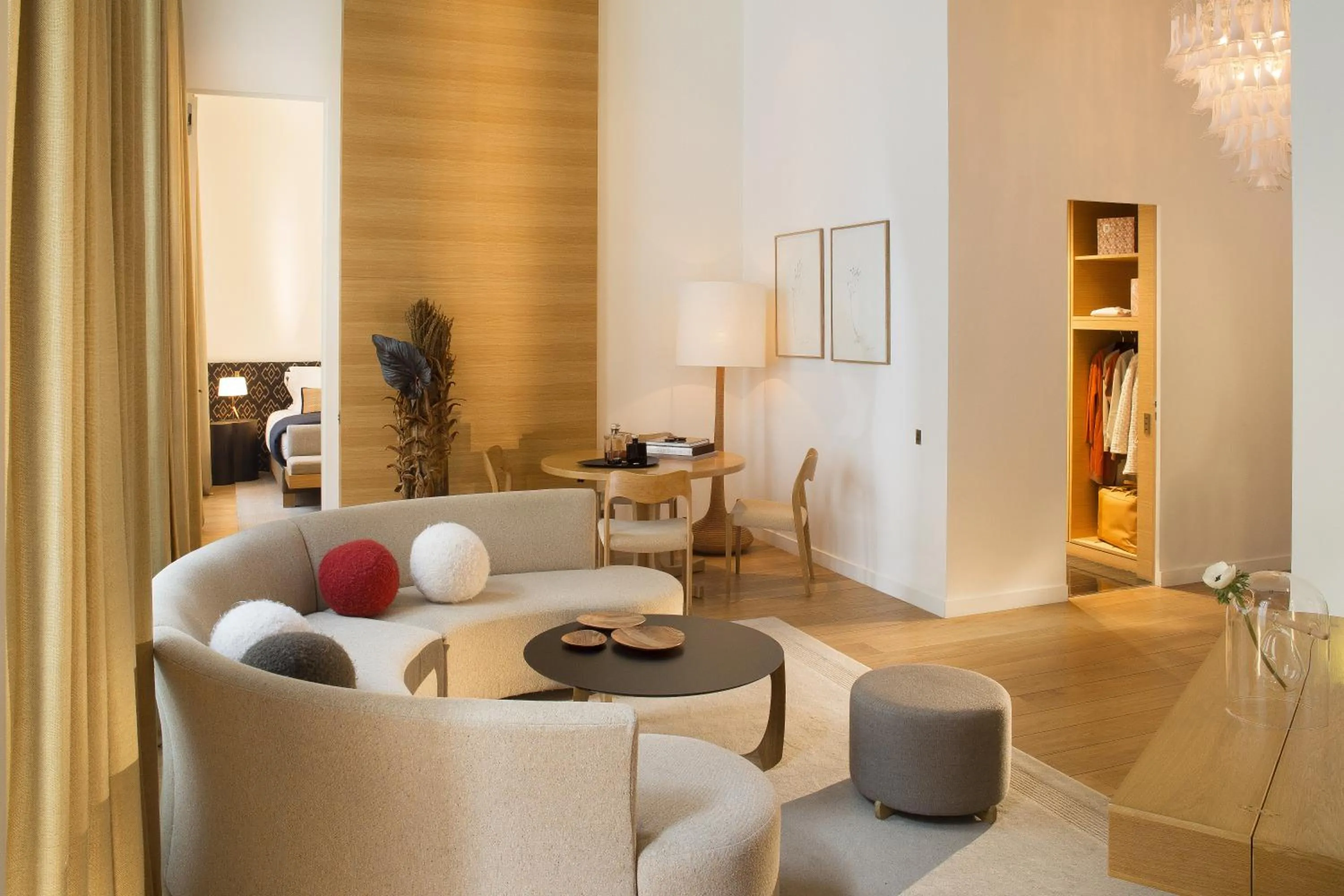 Living room in Hotel Marignan Champs-Elysées