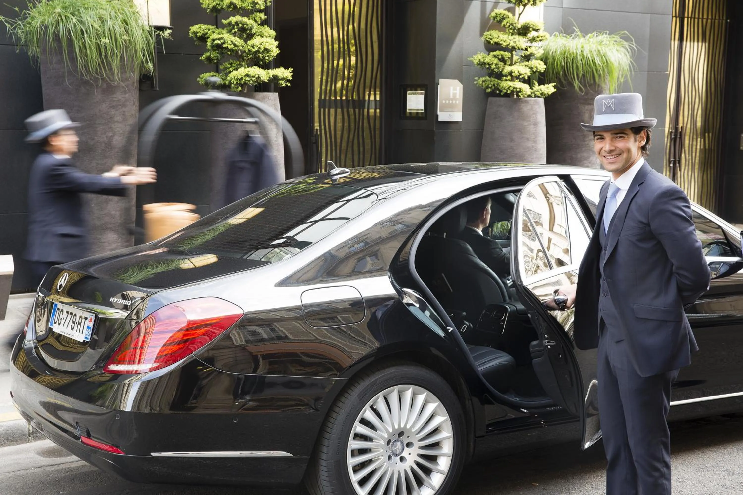 Property building in Hotel Marignan Champs-Elysées