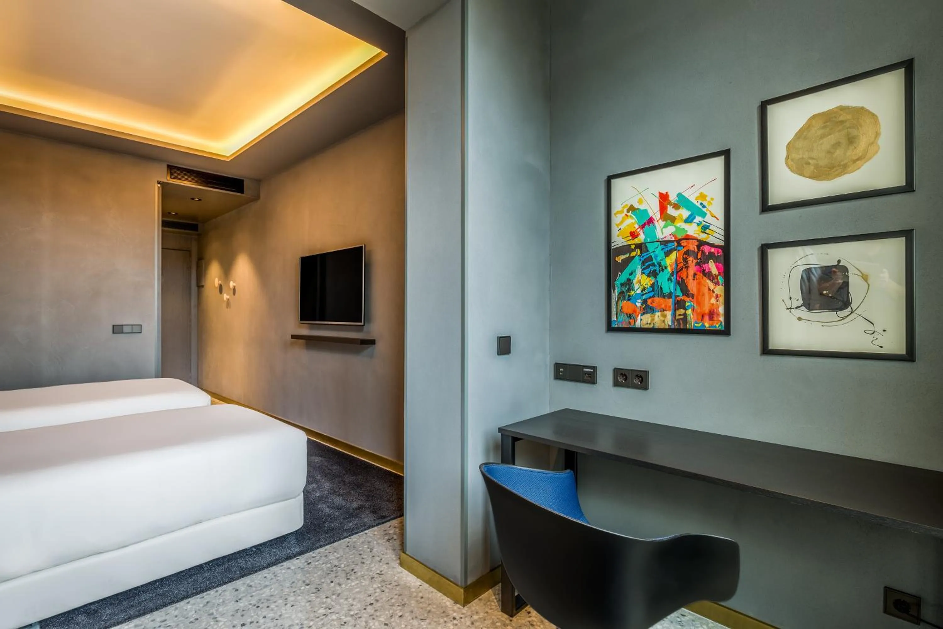 Decorative detail, Bed in Room Mate Collection Gerard, Barcelona