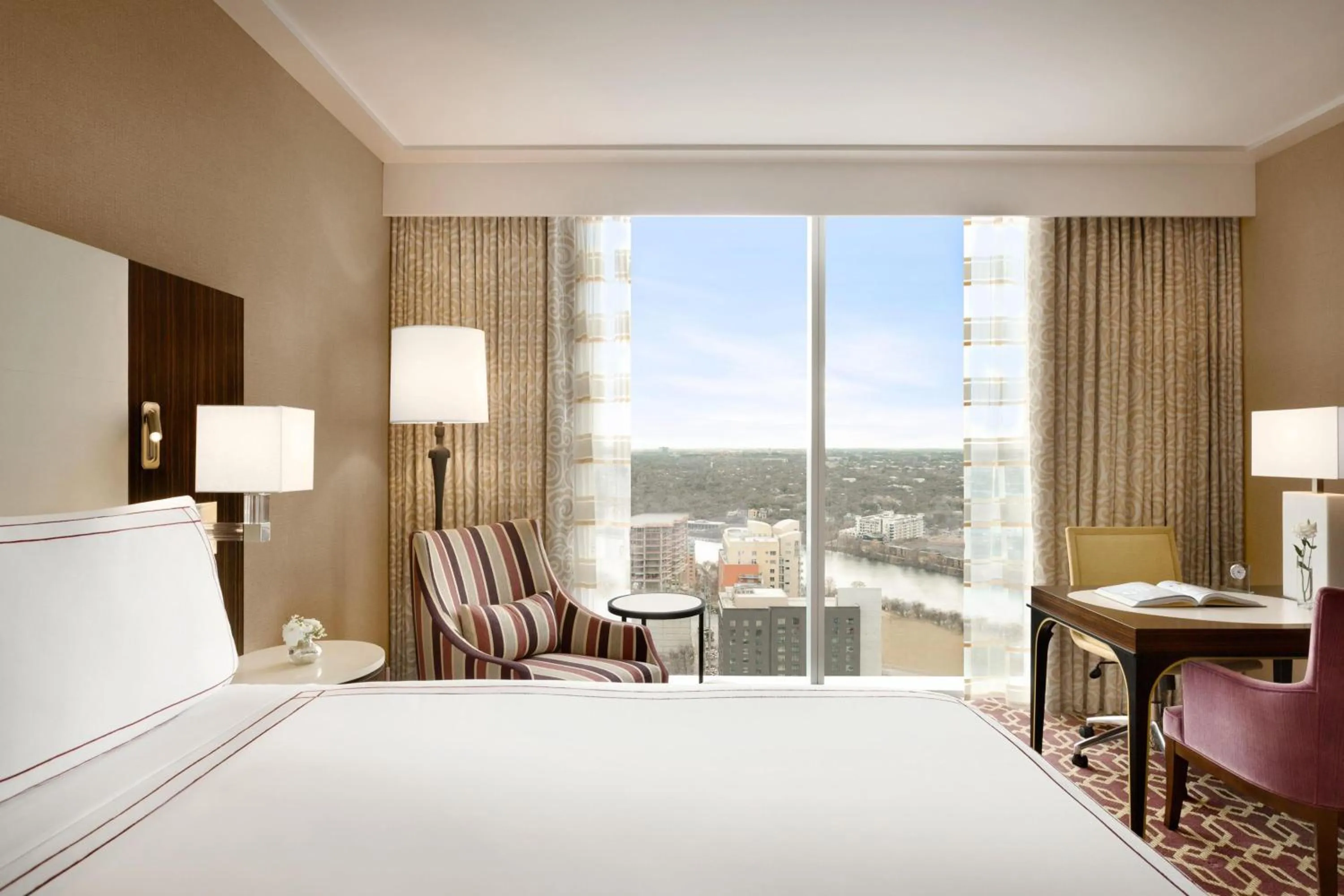 Bedroom, Bed in Fairmont Austin