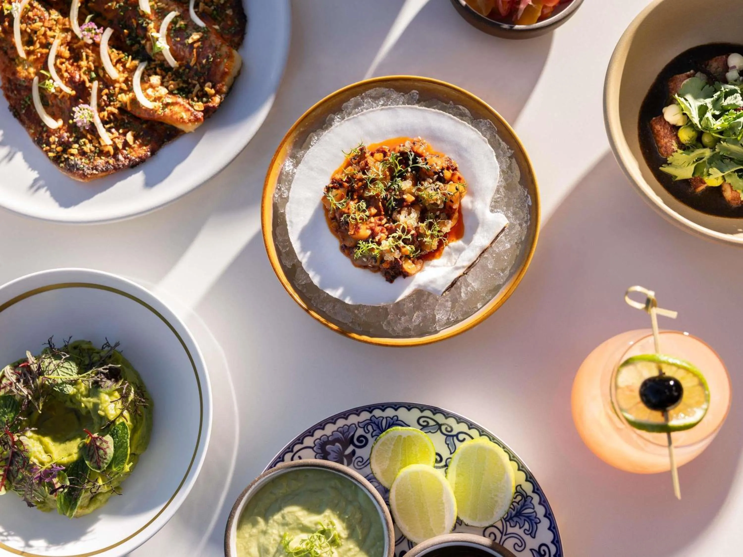 Lounge or bar in Fairmont Austin