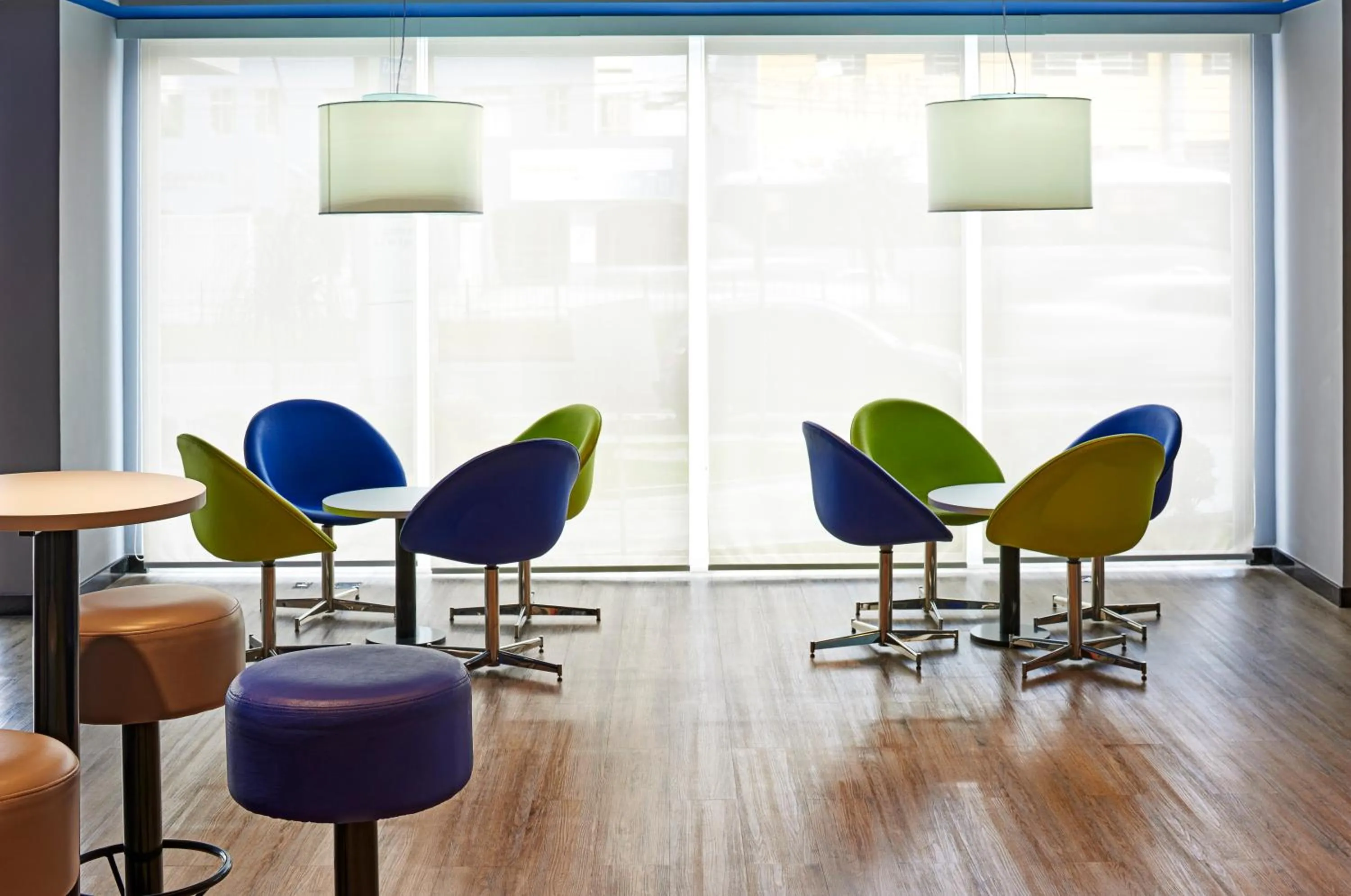 Living room in ibis budget Curitiba Centro