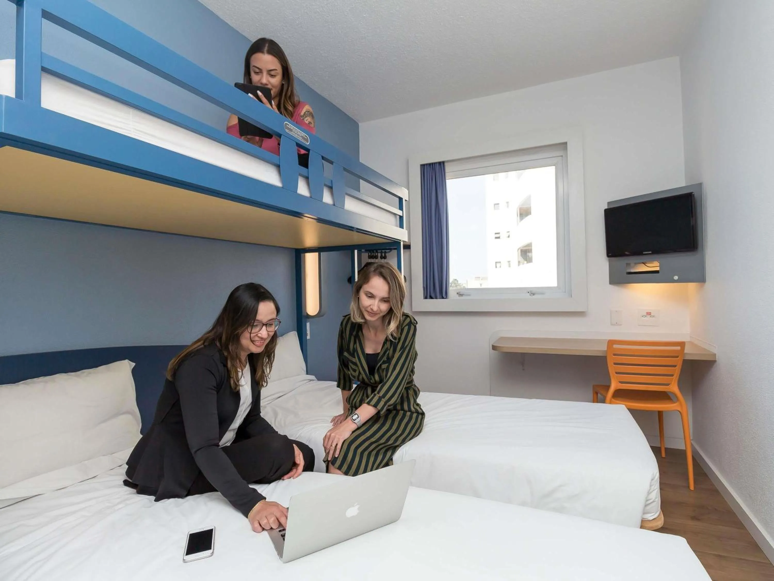 Bedroom, Bed in ibis budget Curitiba Centro