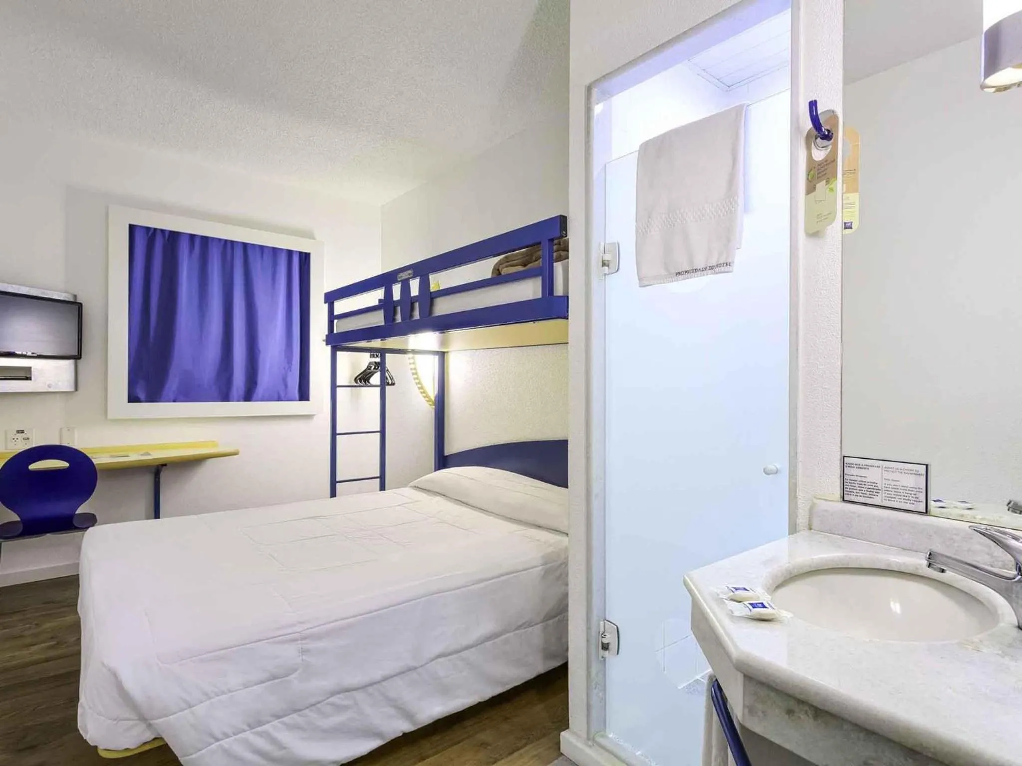 Bedroom, Bed in ibis budget Curitiba Centro