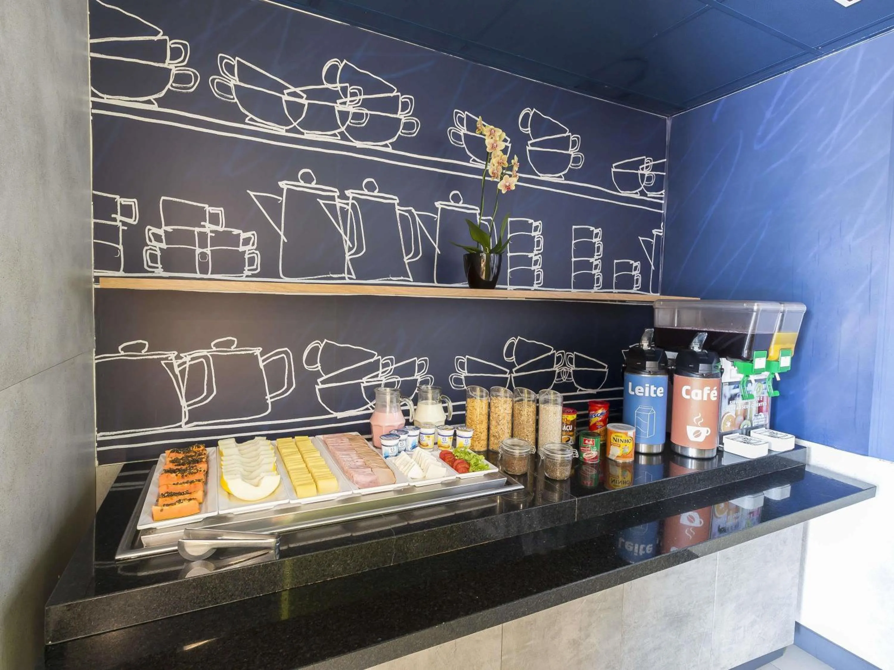 Breakfast in ibis budget Blumenau