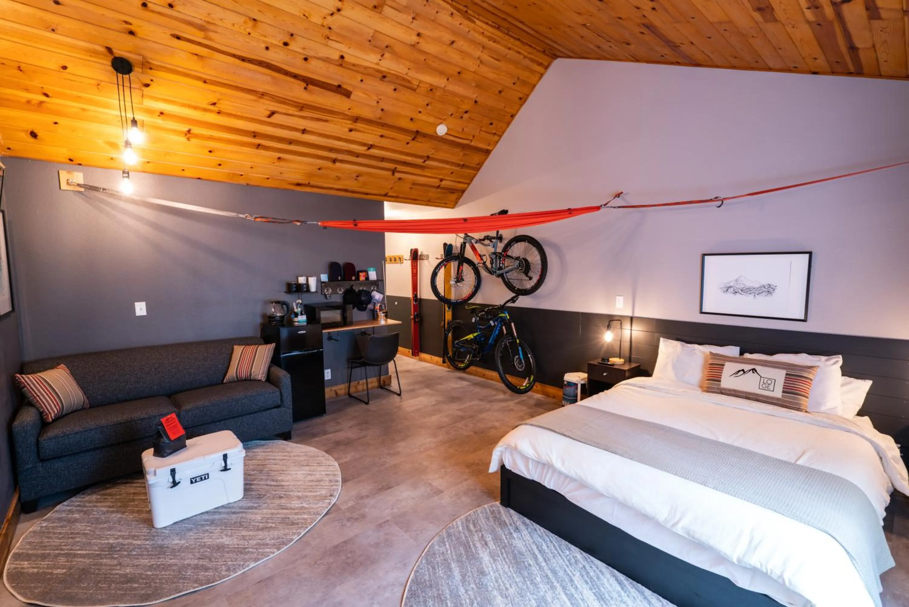 Bed in Summit View Inn