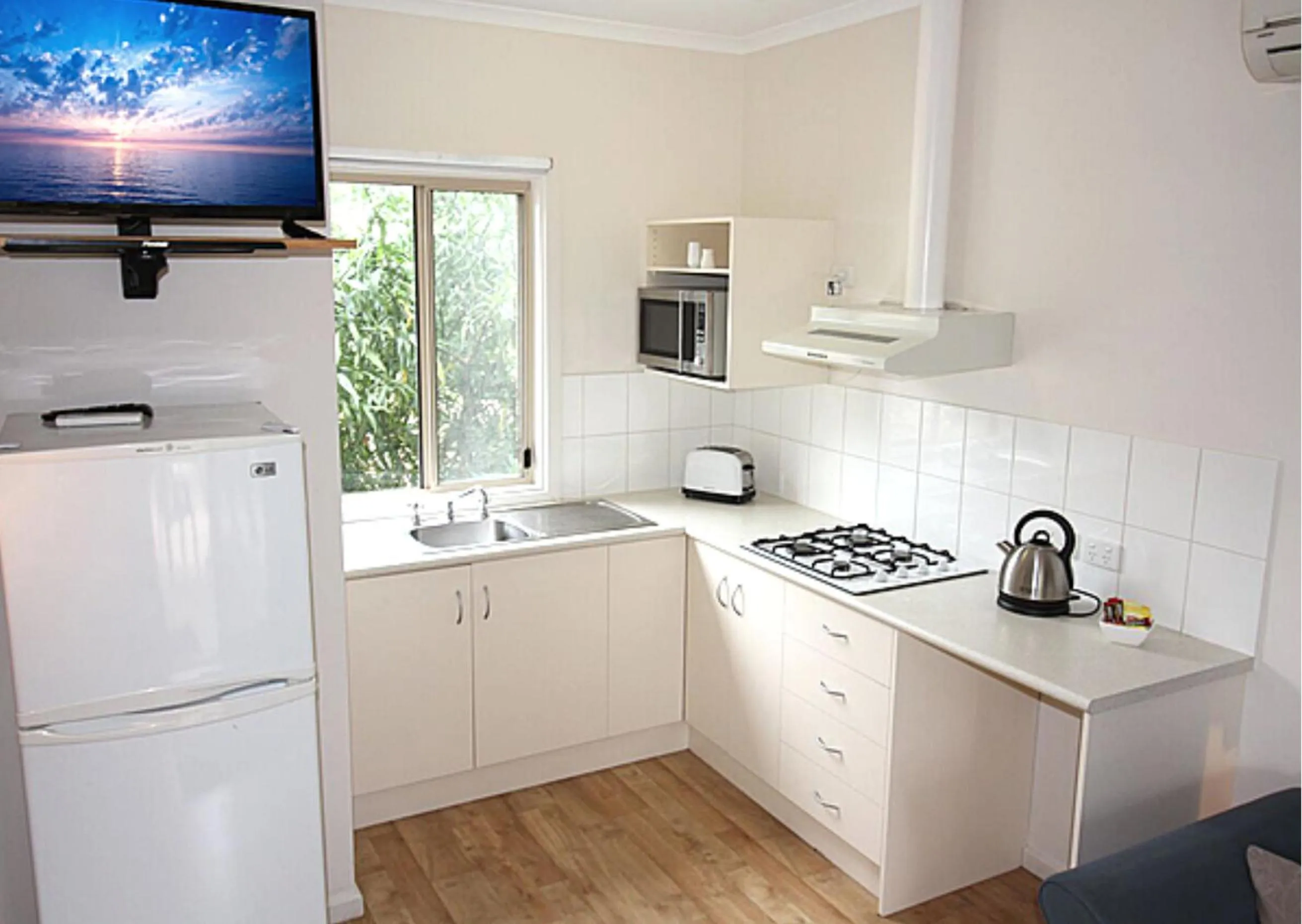 Kitchen or kitchenette in Kangaroo Island Coastal Villas
