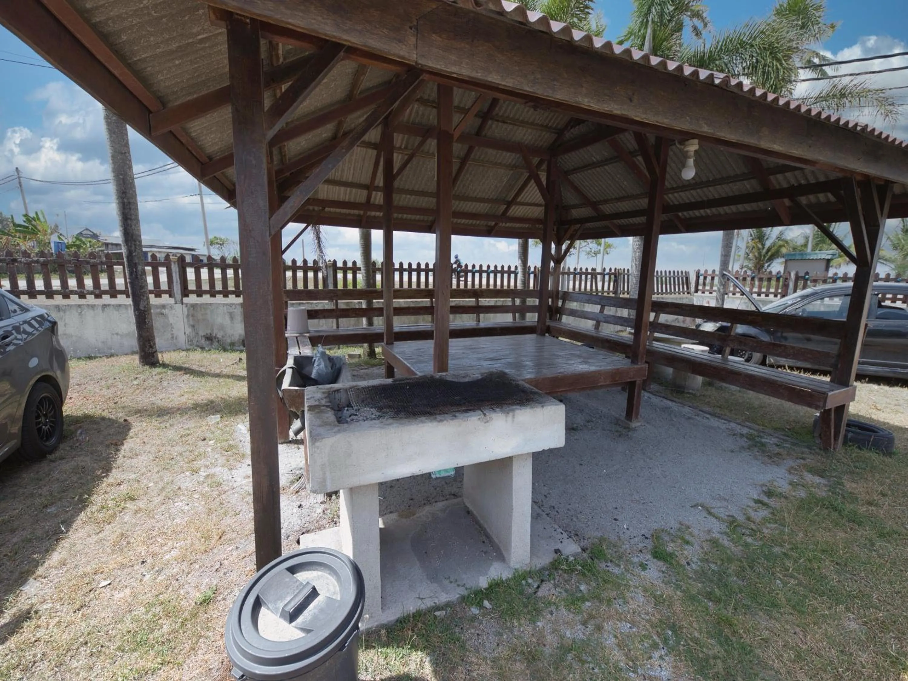 Facade/entrance in Hotel O Teratak Samuderakita, Chalet & Guesthouse