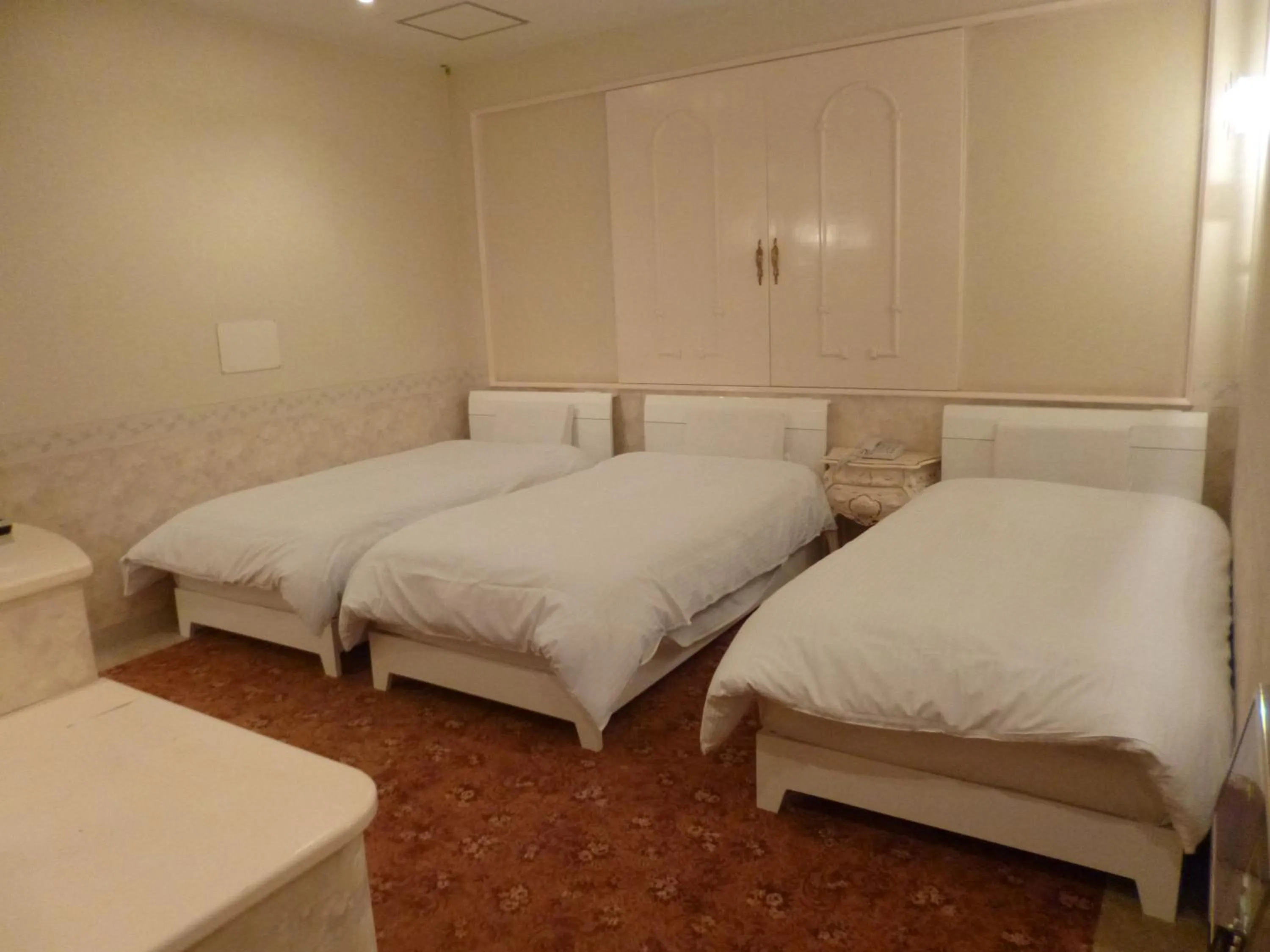 Bed in Hotel Sha La La