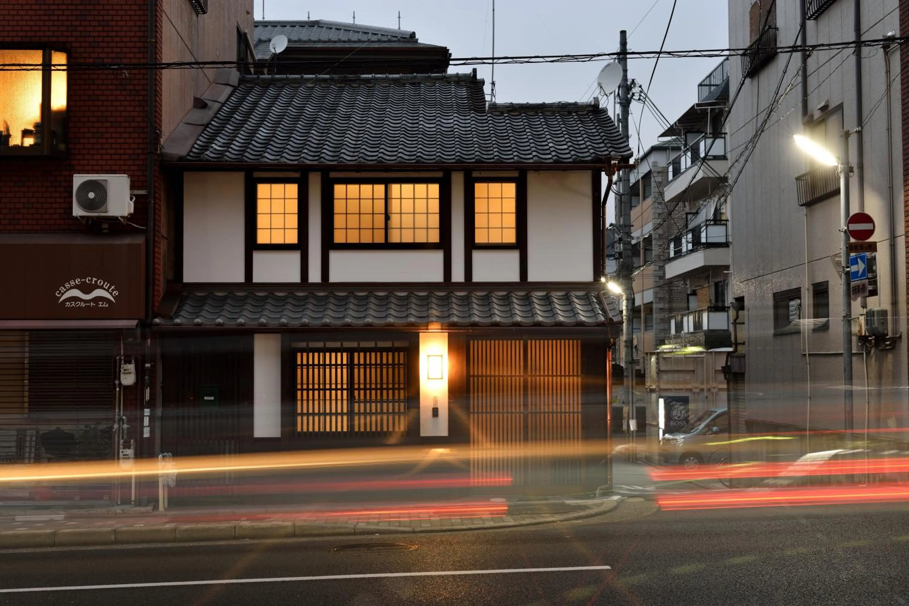 Facade/entrance in Machiya Kamo River 7
