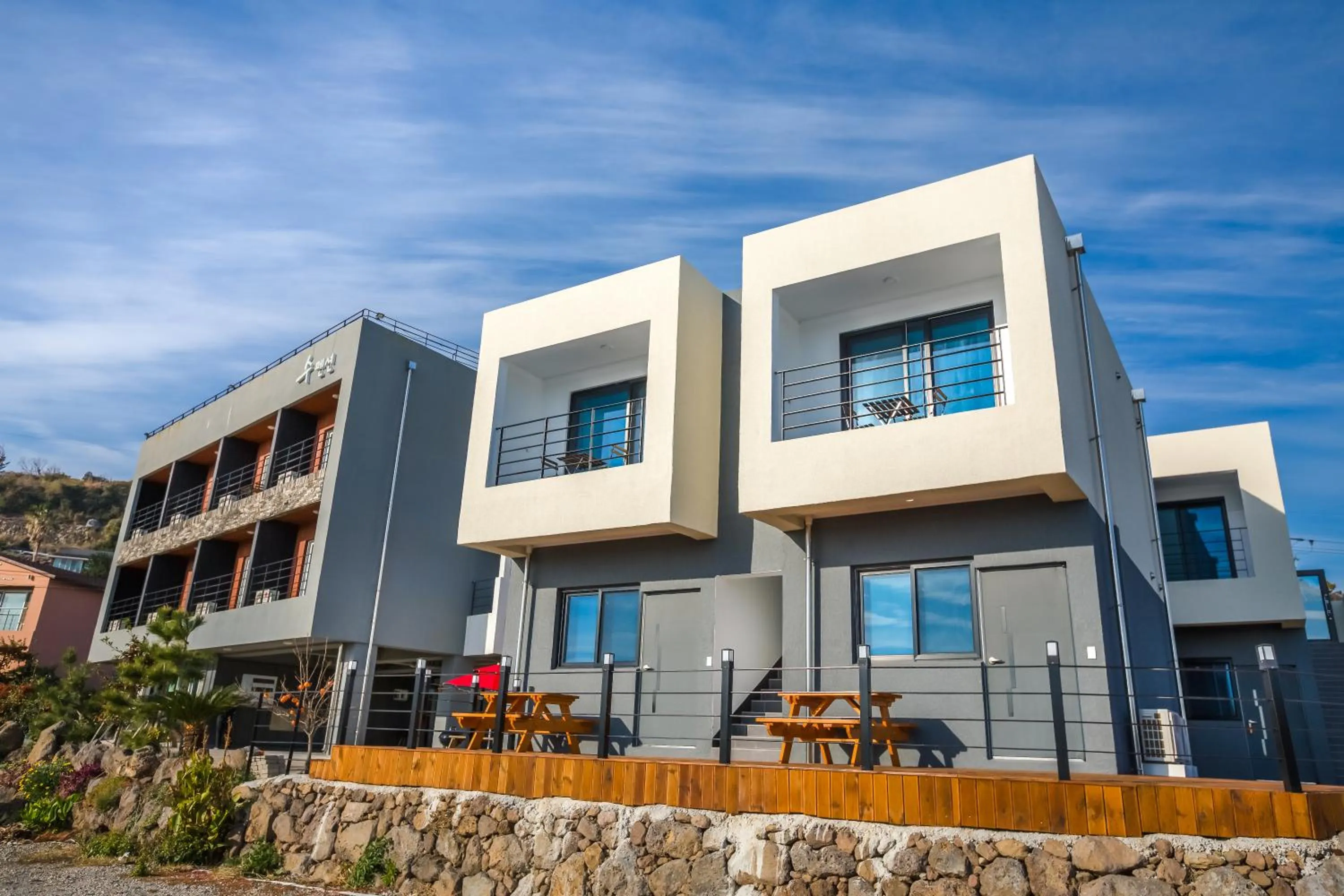 Facade/entrance in Jeju Soo Pension