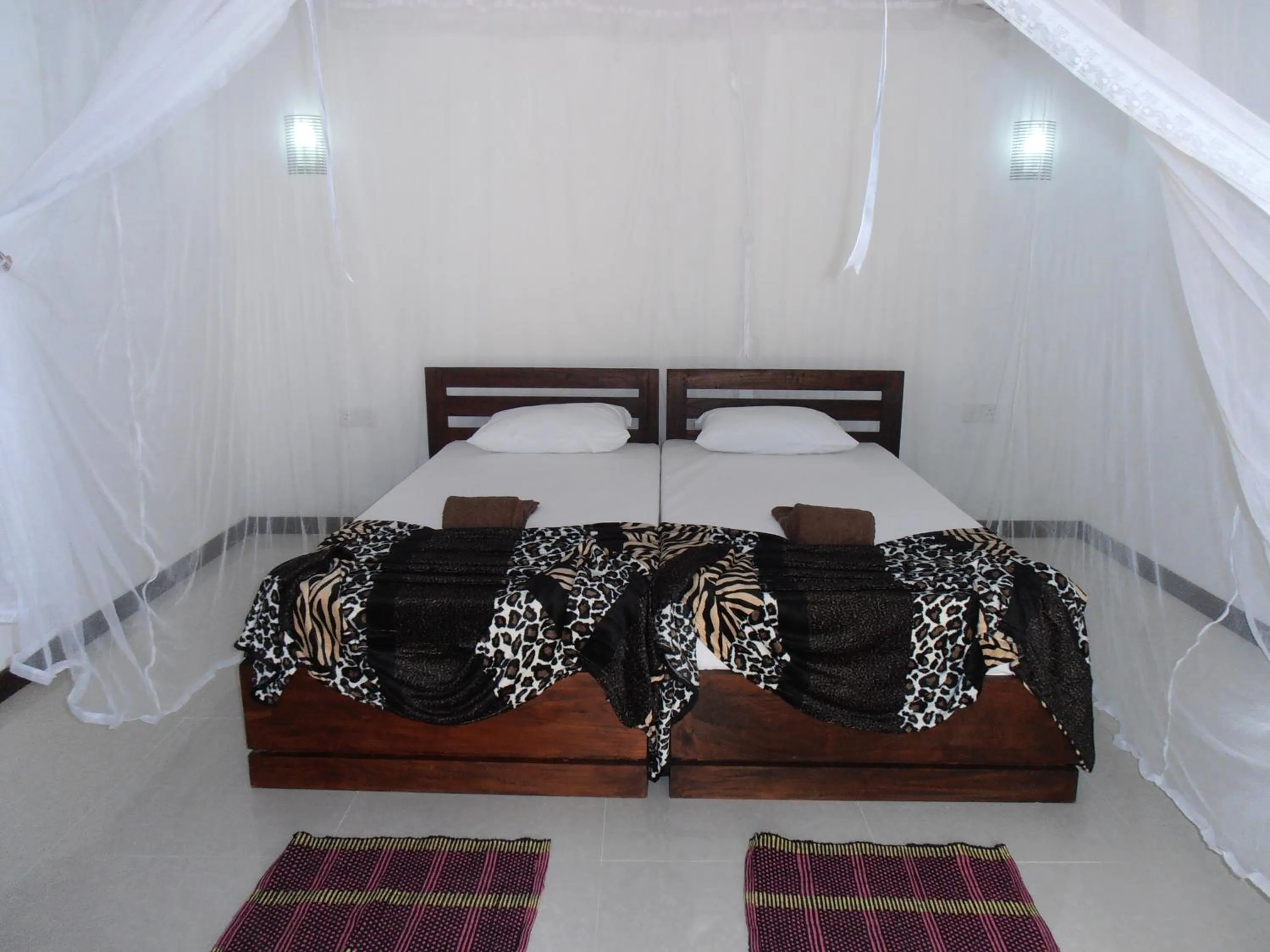 Photo of the whole room, Bed in Little Cottage