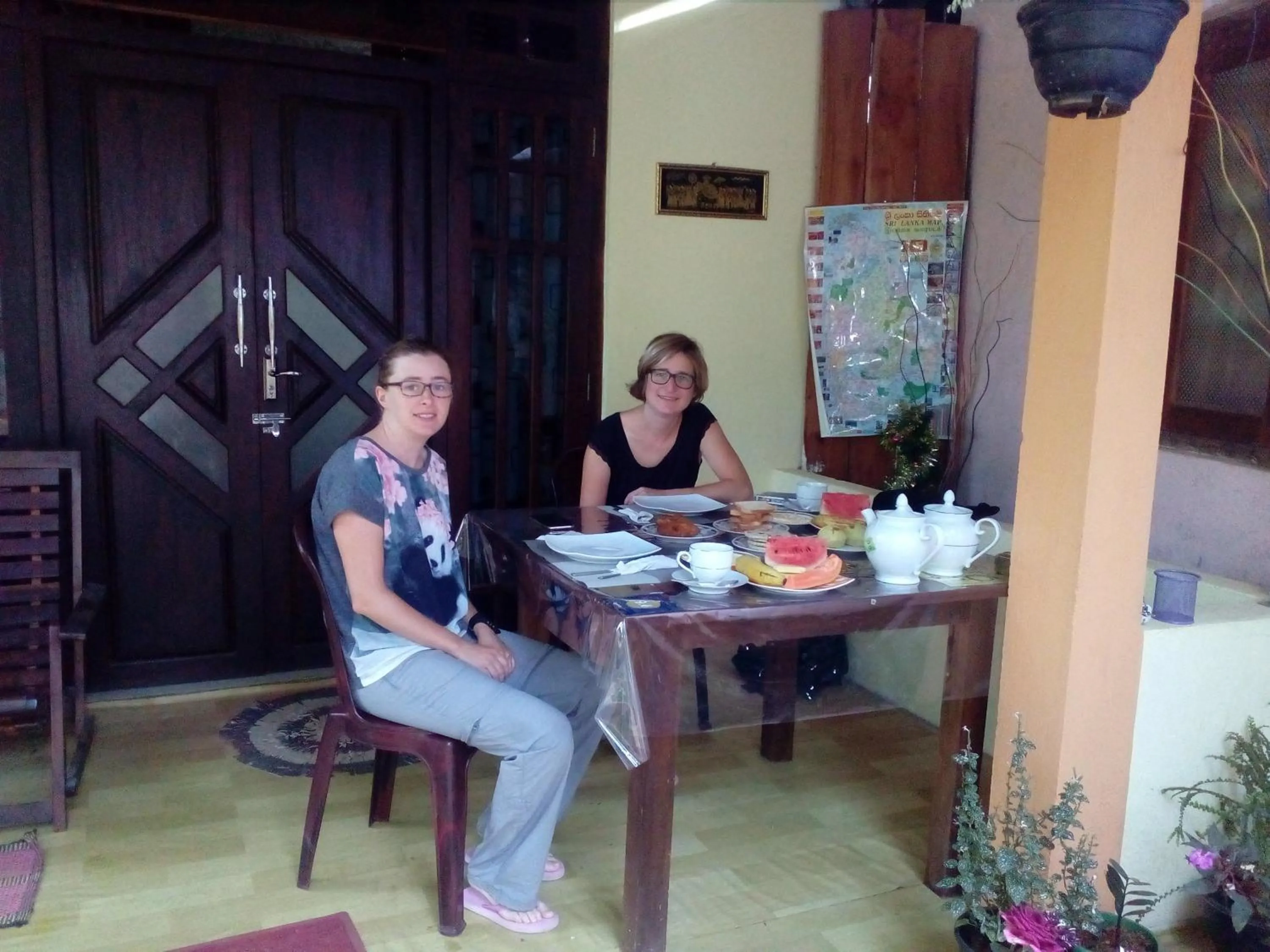 Food and drinks in Little Cottage