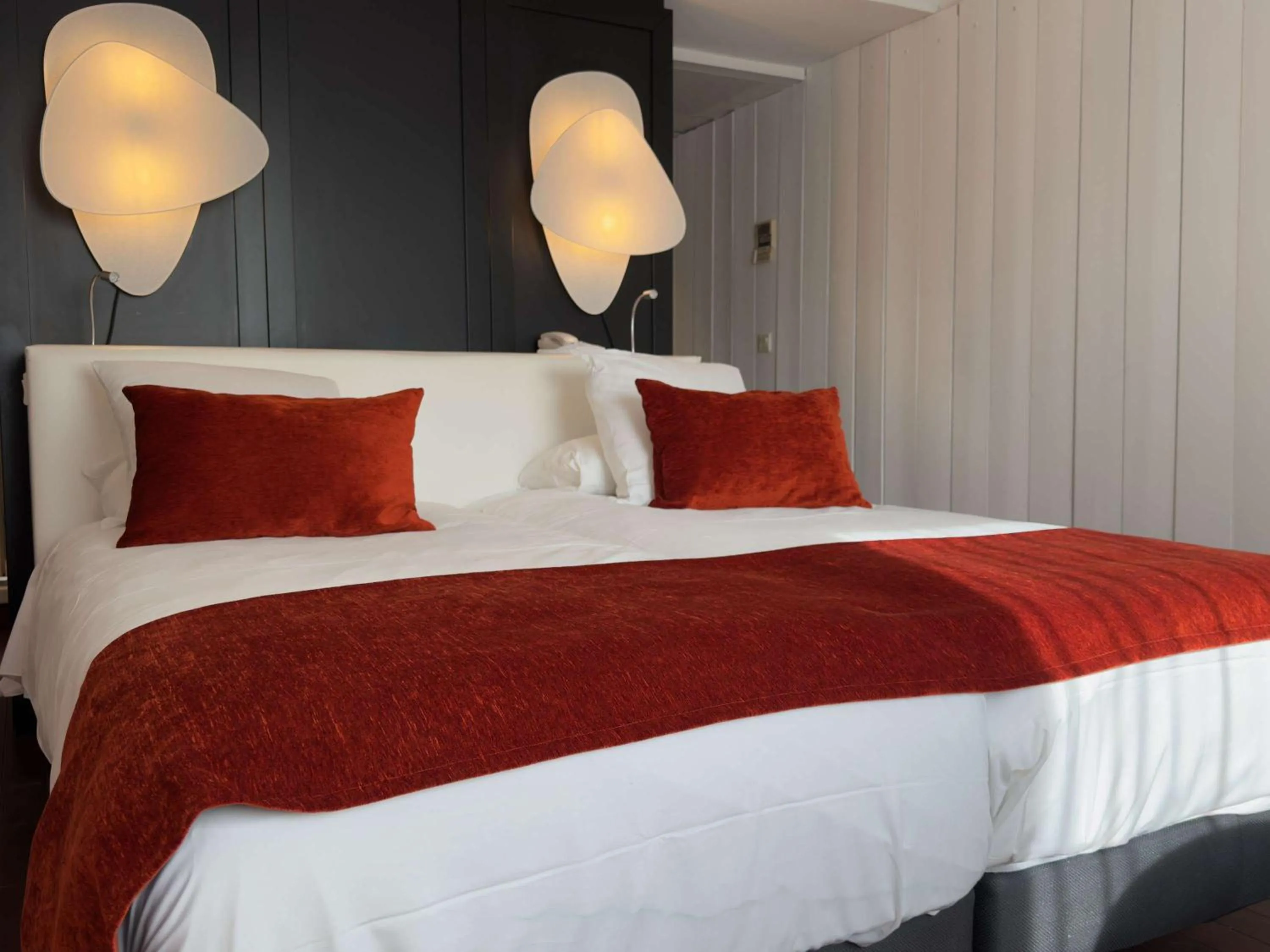 Standard Twin Room in Mercure Dieppe La Présidence