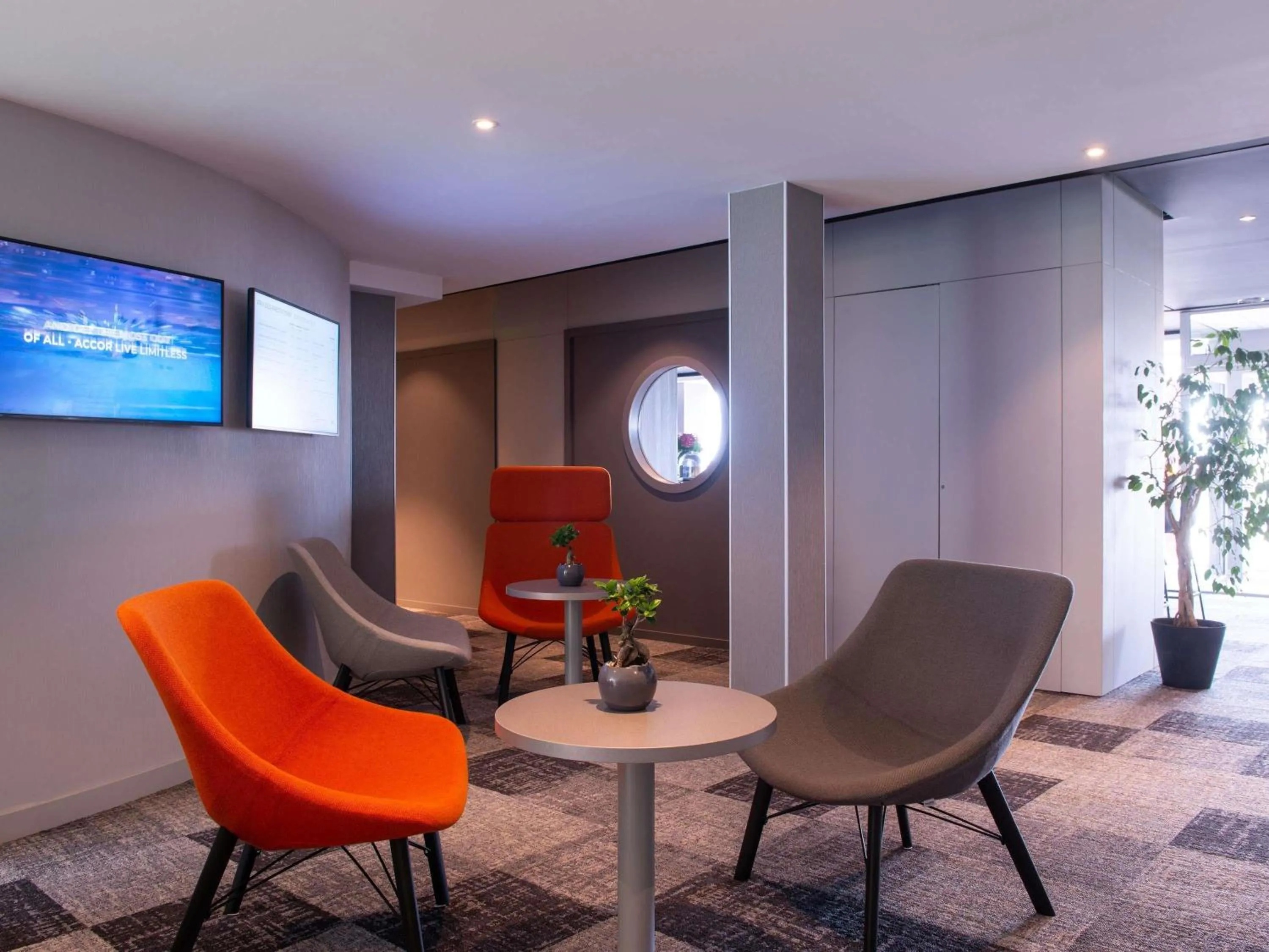 Property building in Mercure Dieppe La Présidence