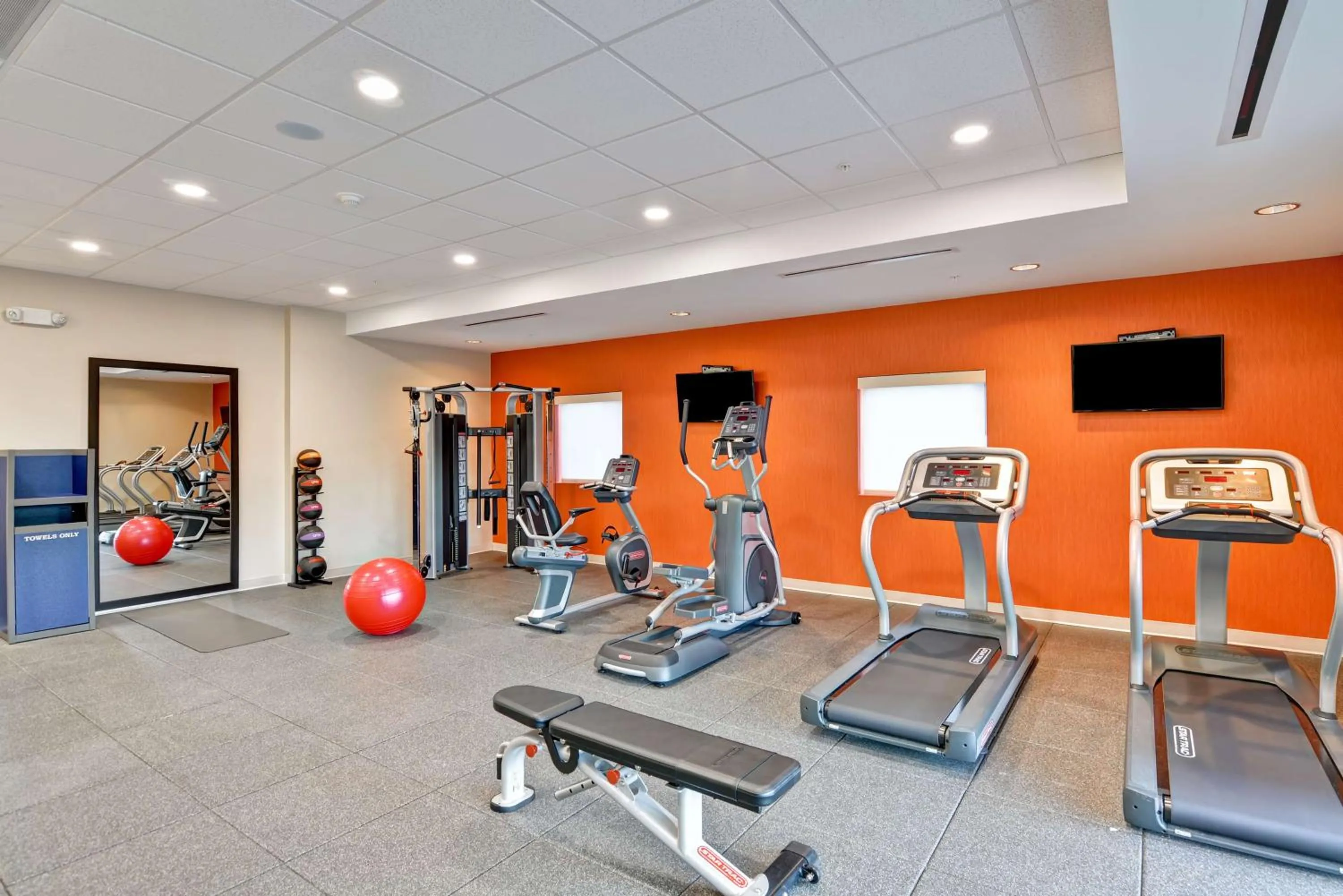 Fitness centre/facilities in Home2 Suites By Hilton Stafford Quantico