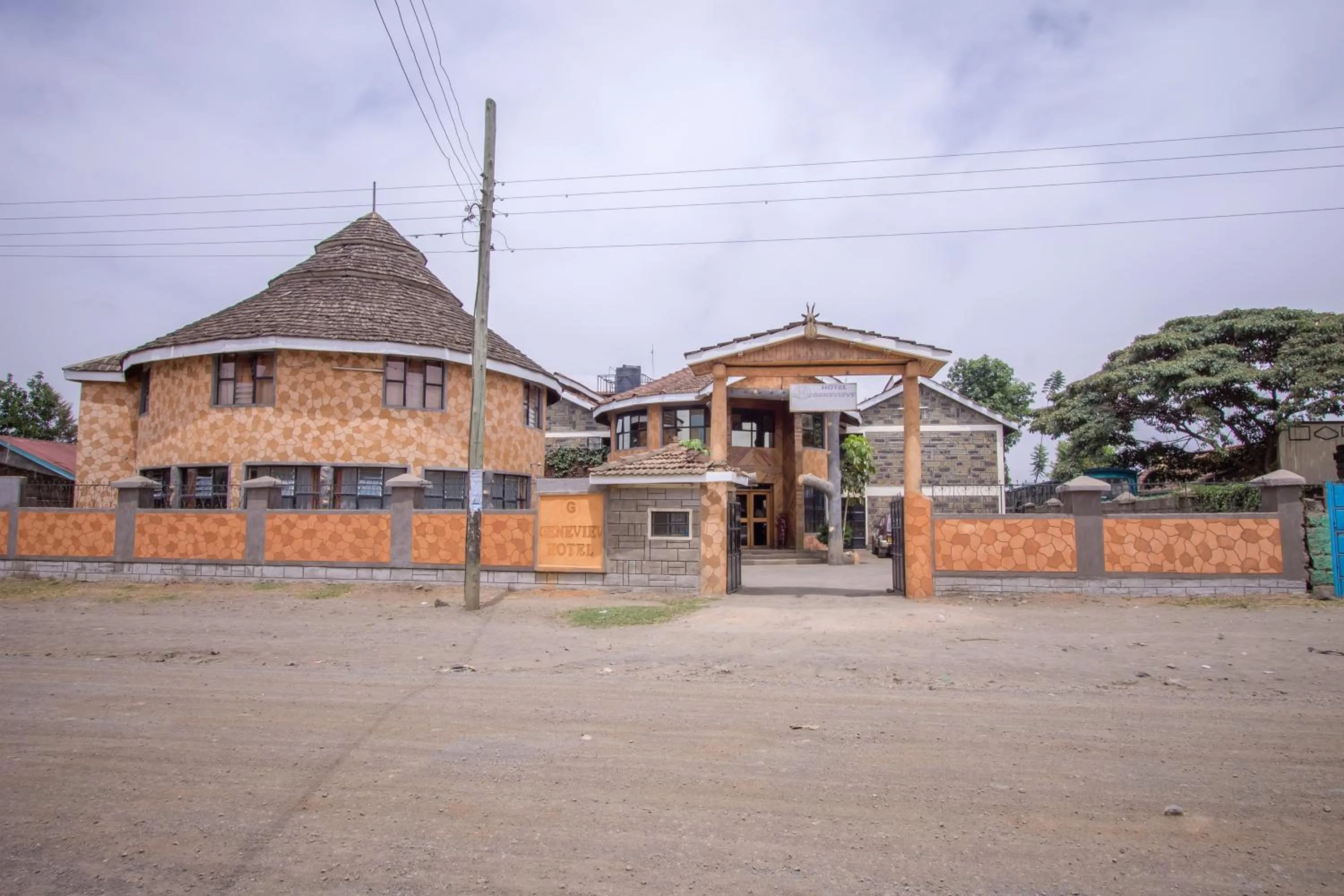 Property building in Hotel Genevieve