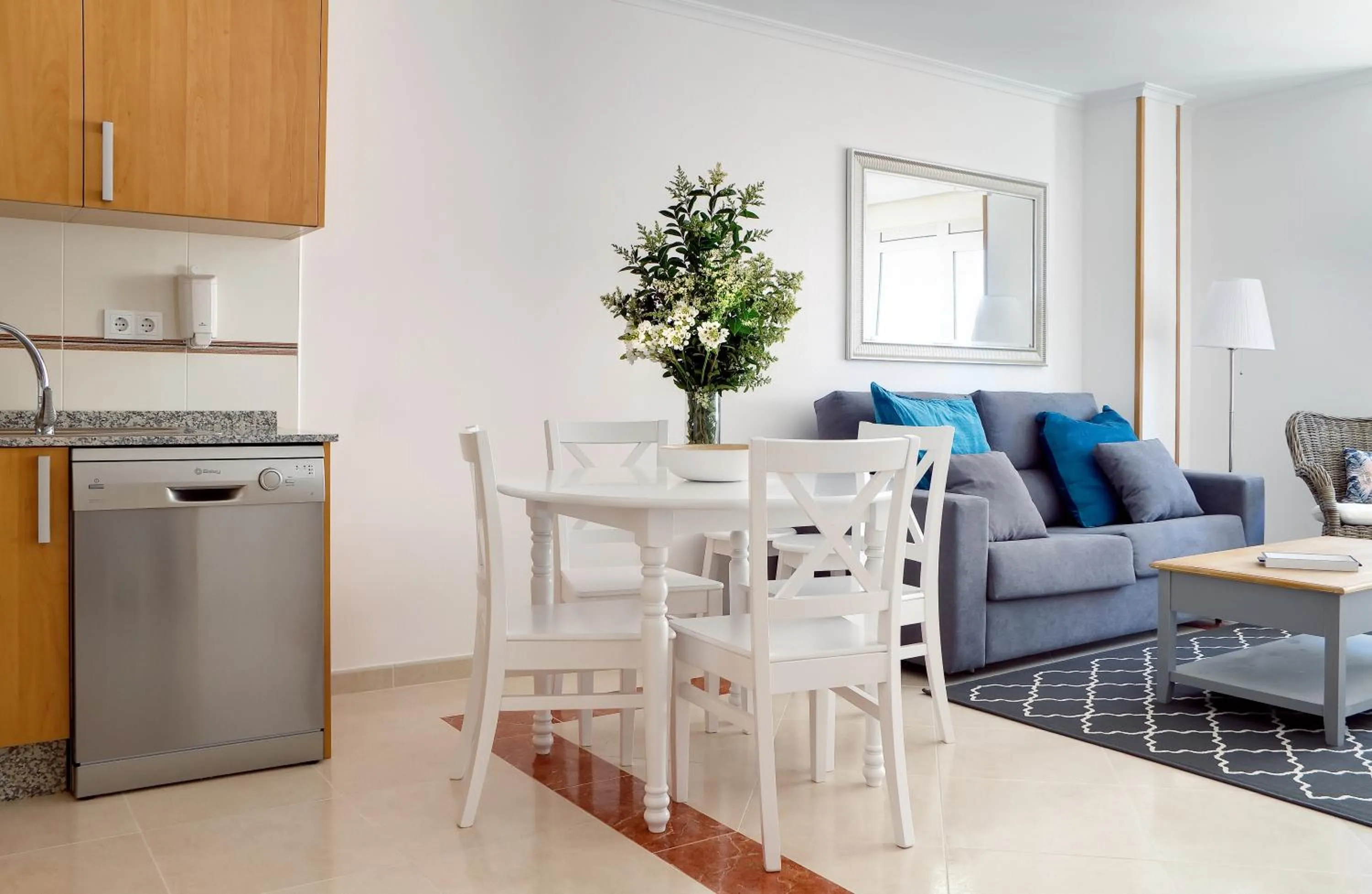 Communal lounge/ TV room in Duerming Sea View Viveiro