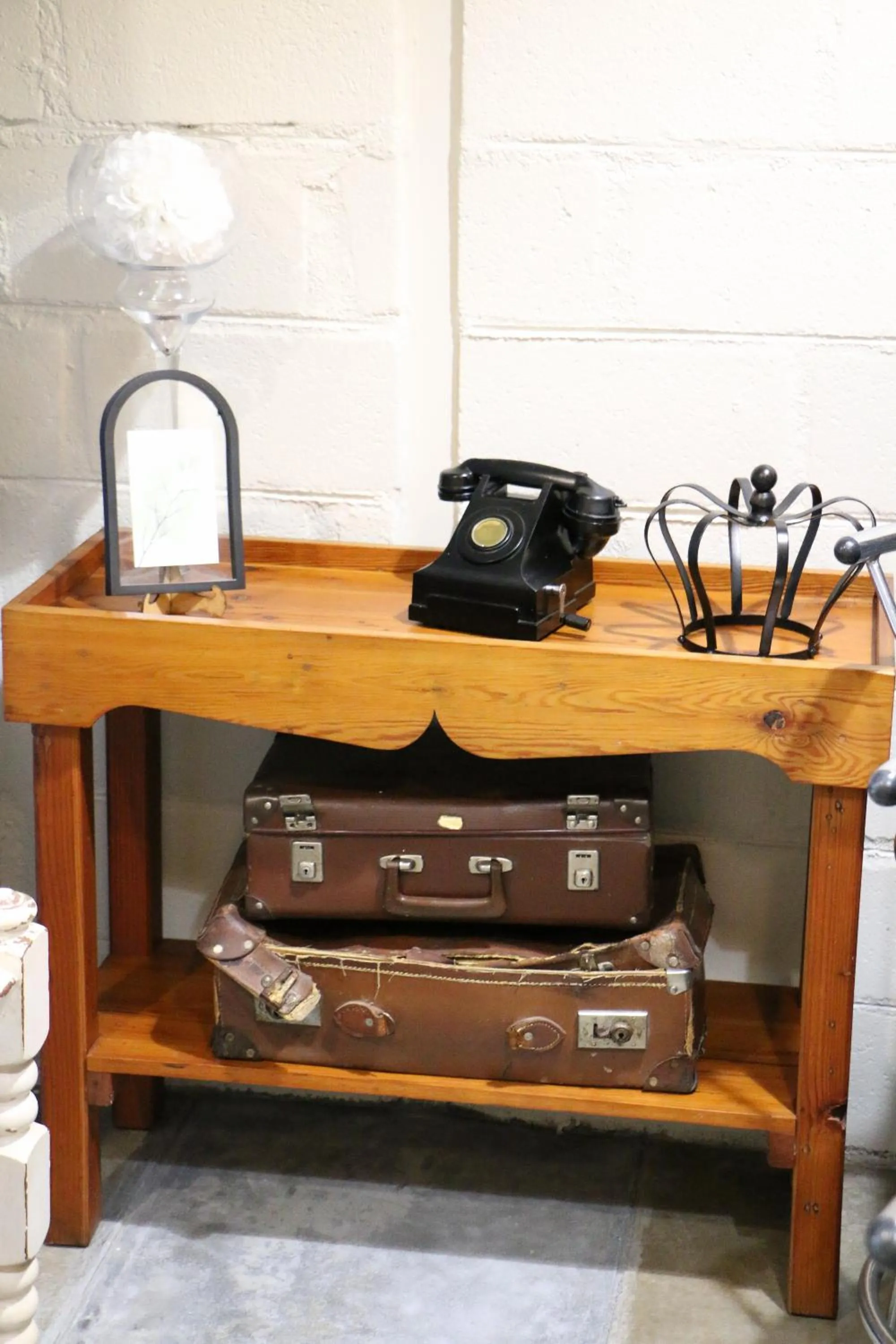 Decorative detail in Daisy Country Lodge