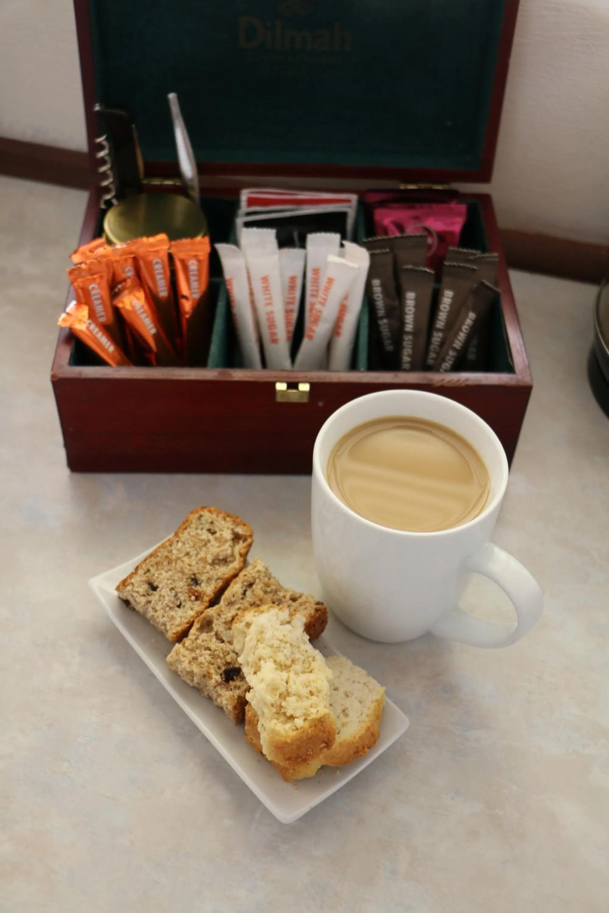 Coffee/tea facilities in Daisy Country Lodge