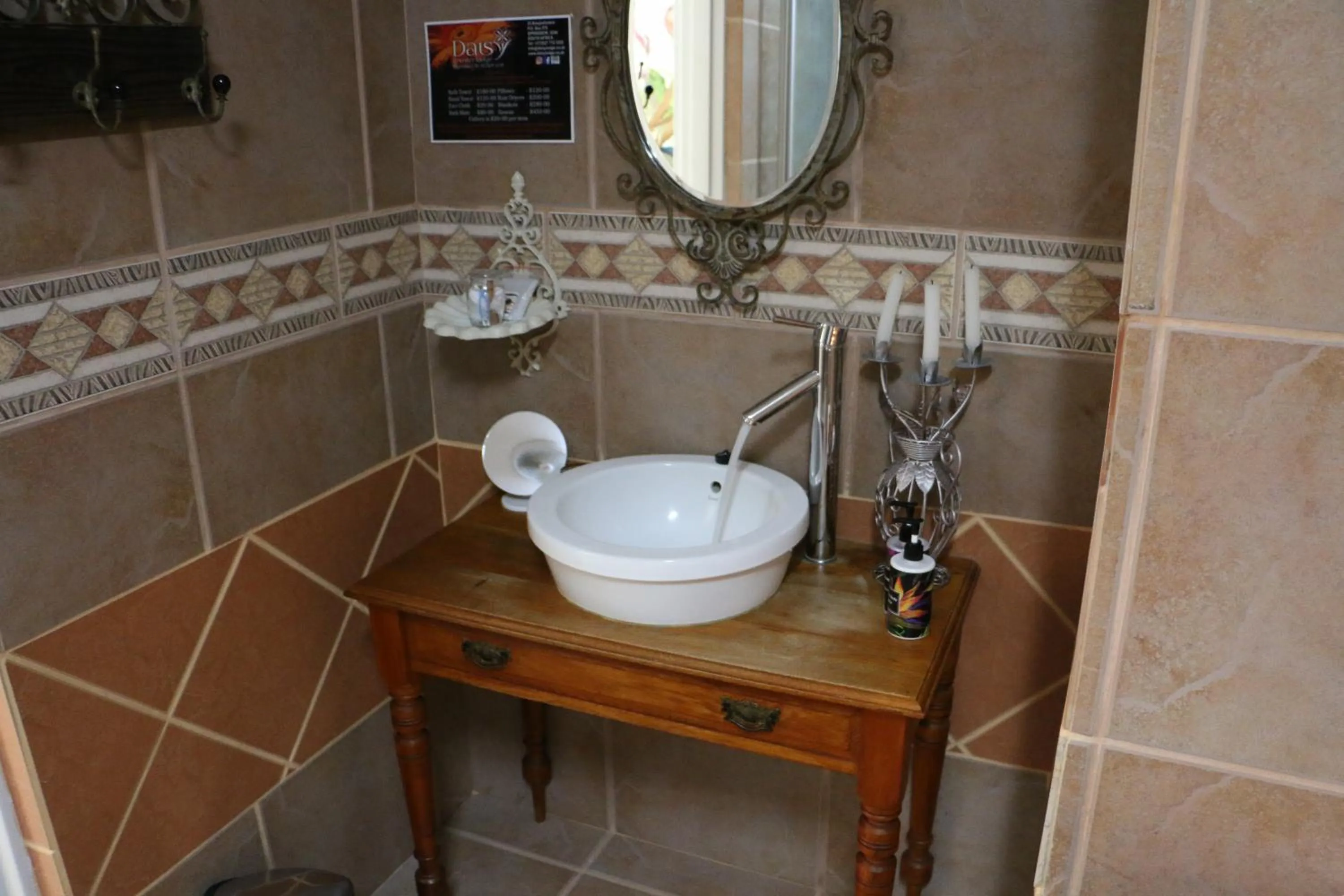 Bathroom in Daisy Country Lodge