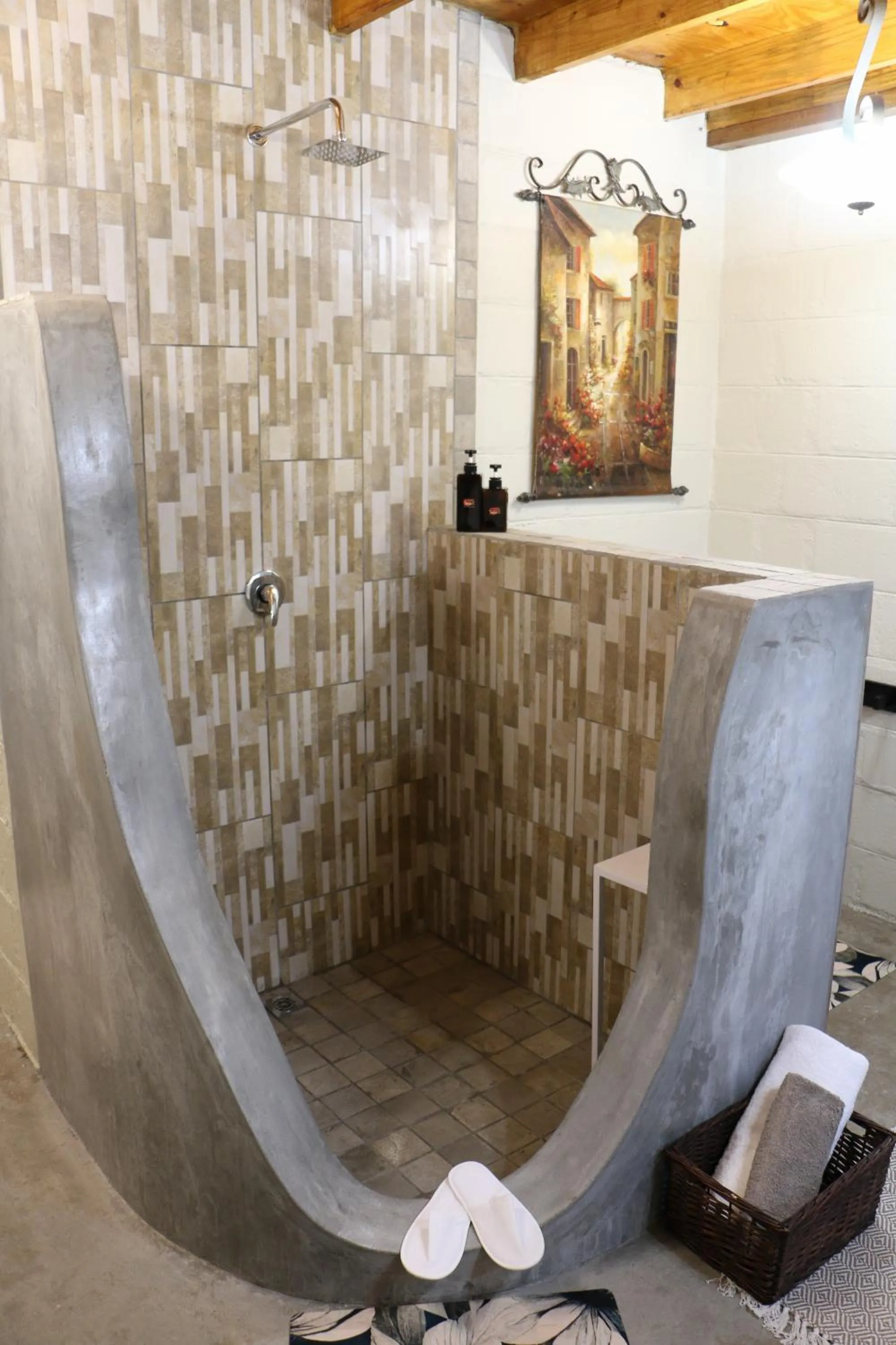 Bathroom in Daisy Country Lodge