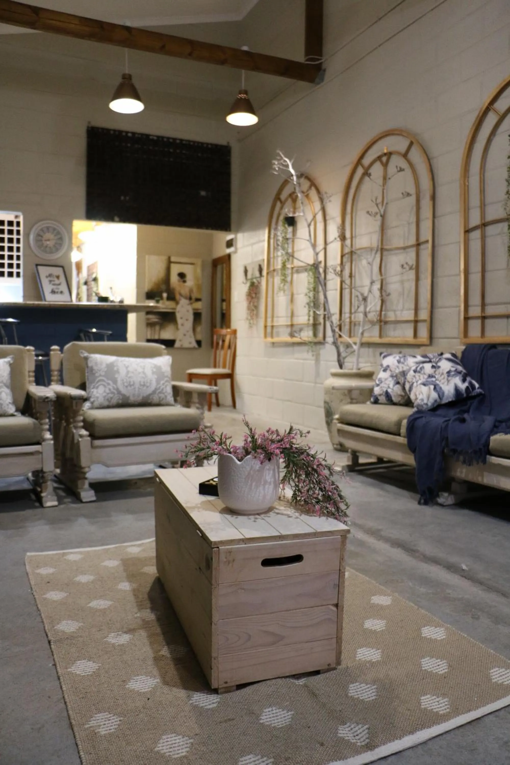 Living room, Bed in Daisy Country Lodge